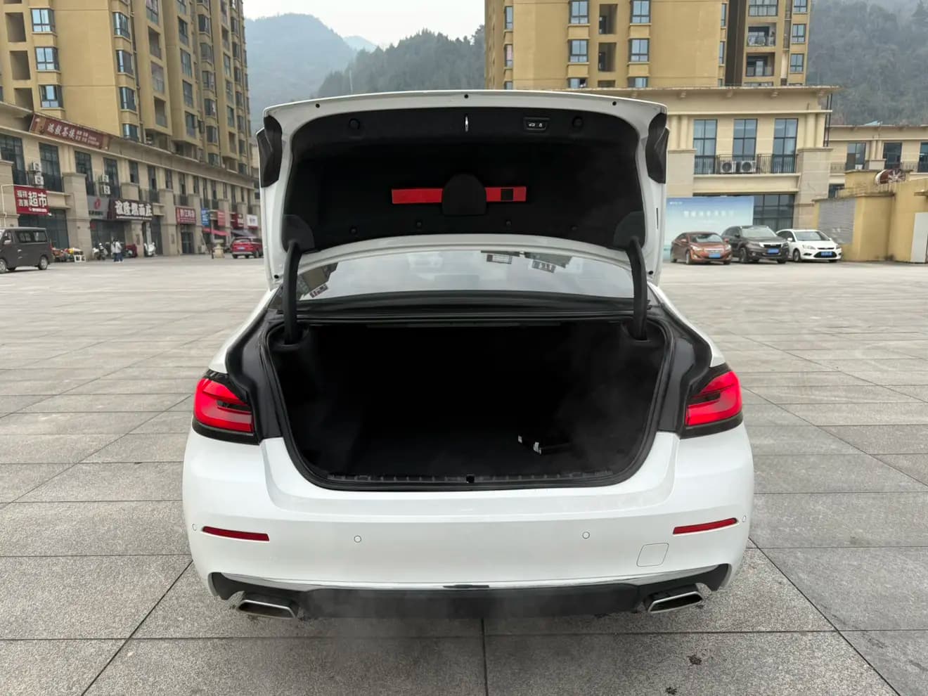 BMW 5 Series 2021 г. 77000 км. — фото 12