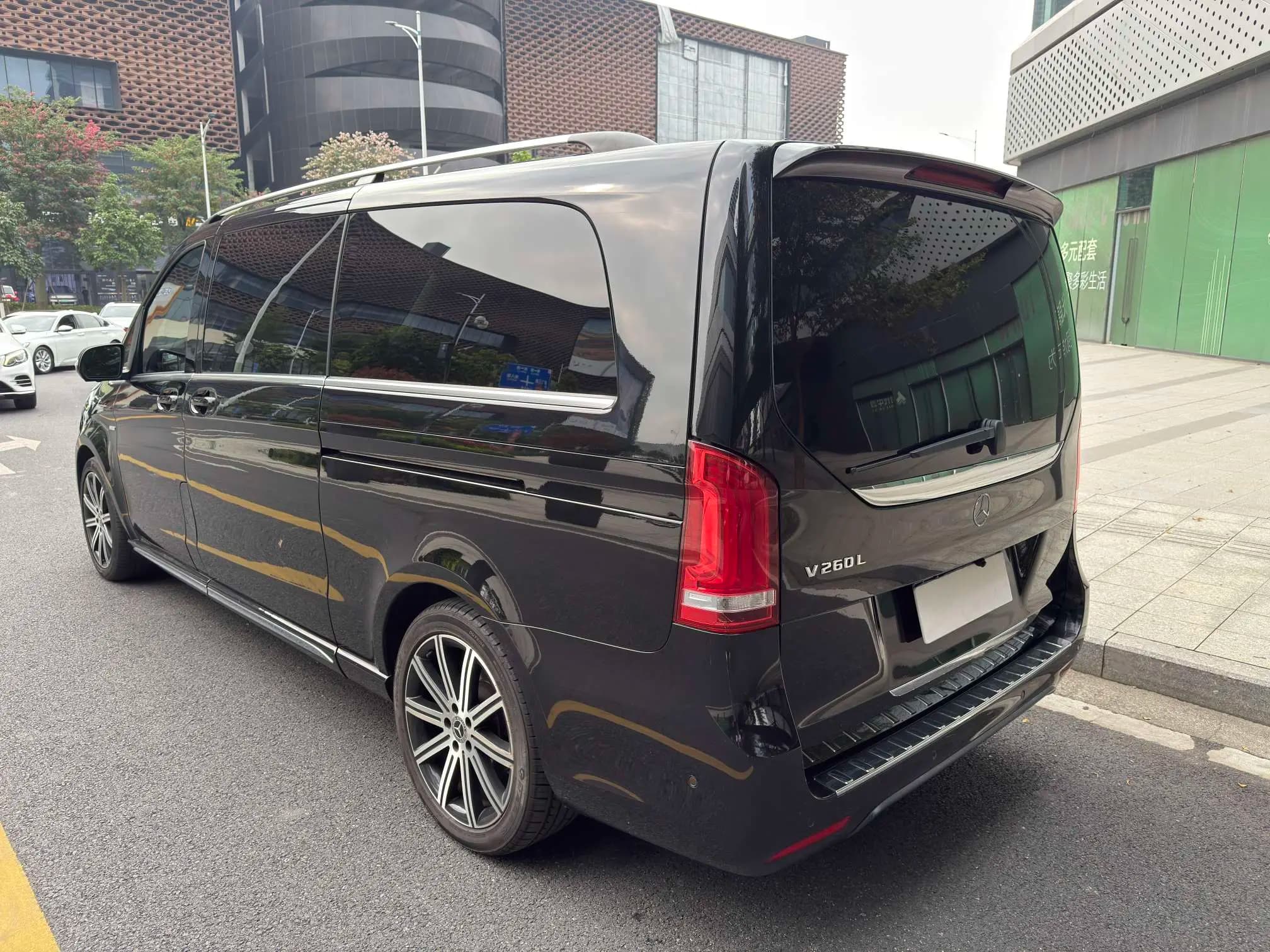 Mercedes-Benz Mercedes Benz V Class 2021 г. 86007 км. — фото 4