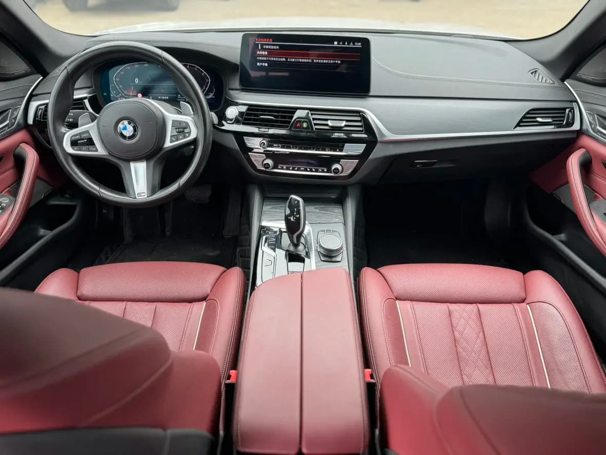 BMW 5 Series 2022 г. 74024 км. — фото 10