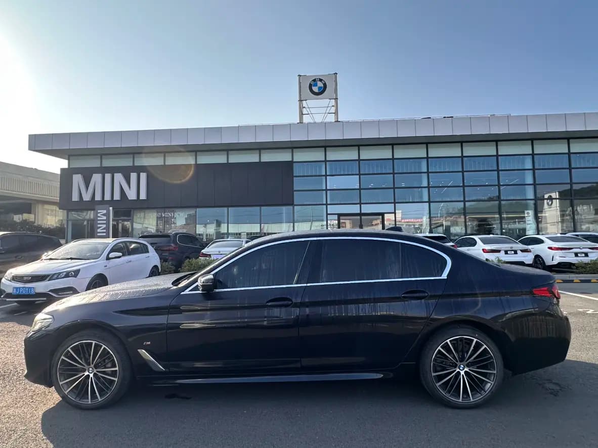BMW 5 Series 2021 г. 62000 км. — фото 3