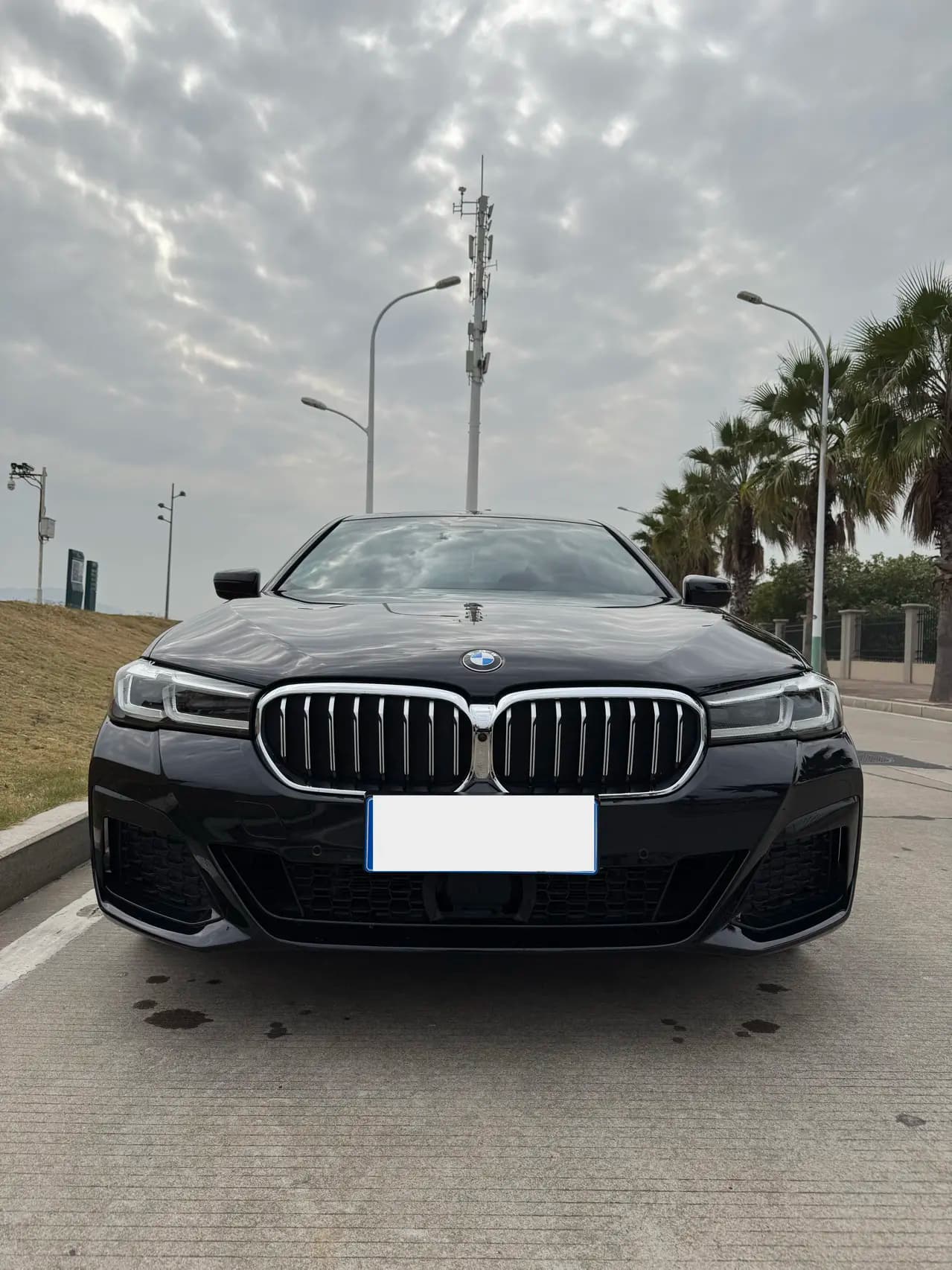BMW 5 Series 2022 г. 30087 км. — фото 2