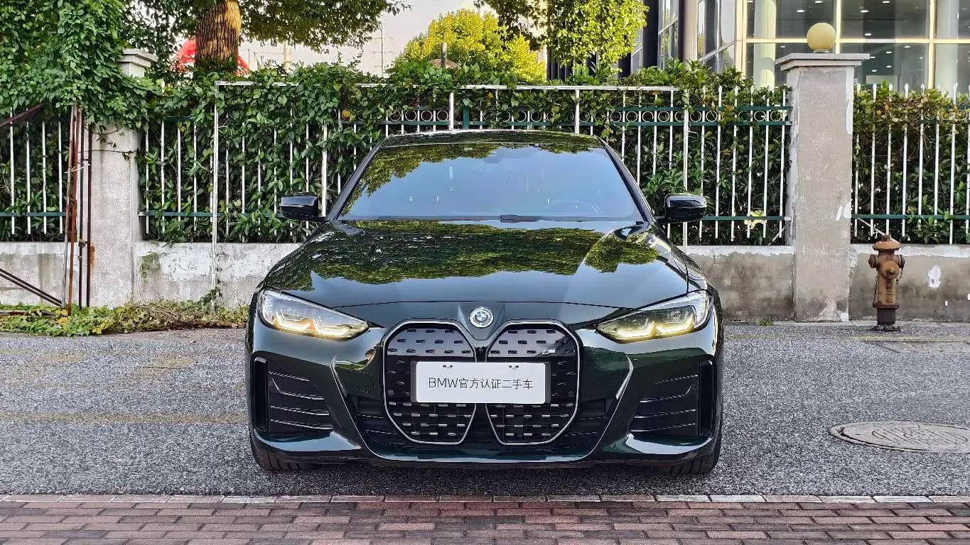 BMW i4 2023 г. 55402 км. — фото 2
