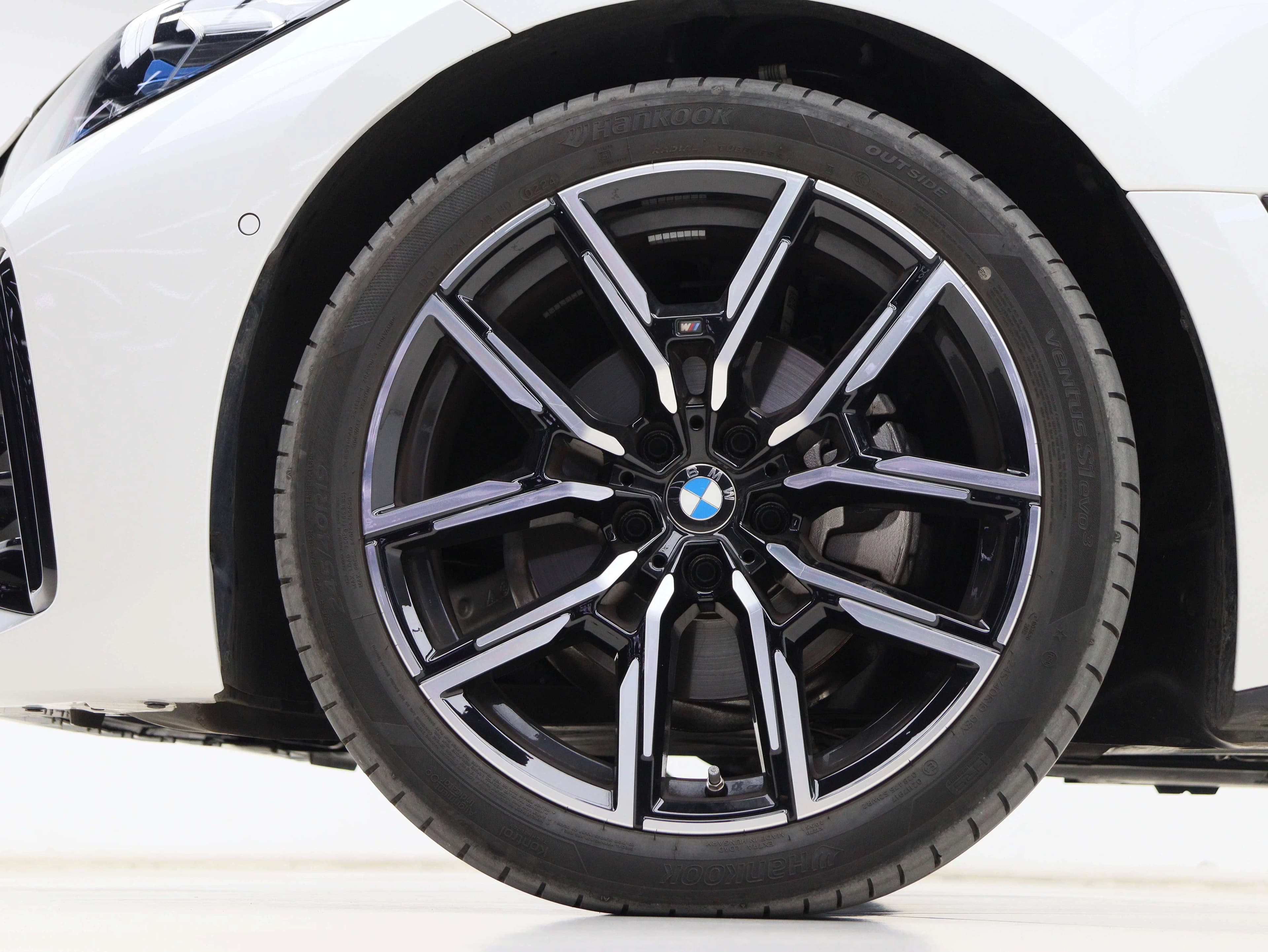 BMW 4 Series 2025 г. 4742 км. — фото 14
