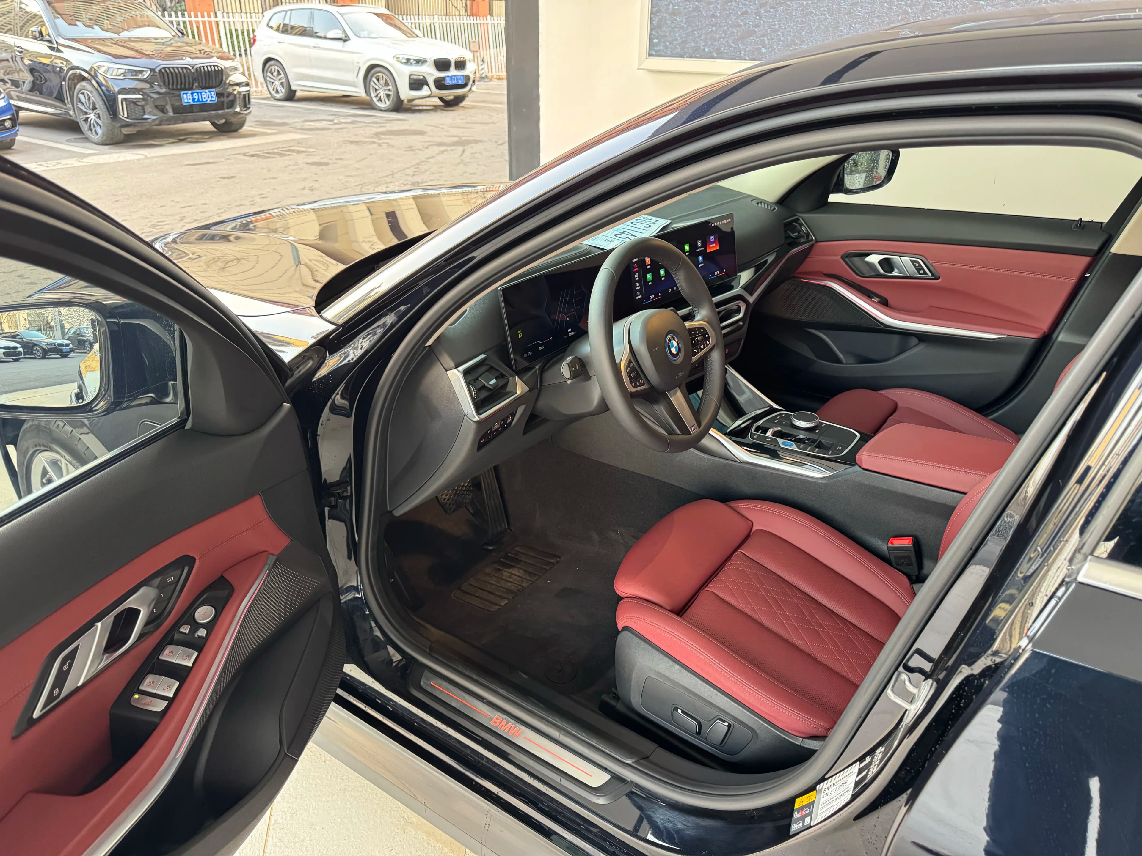 BMW i3 2024 г. 21120 км. — фото 11
