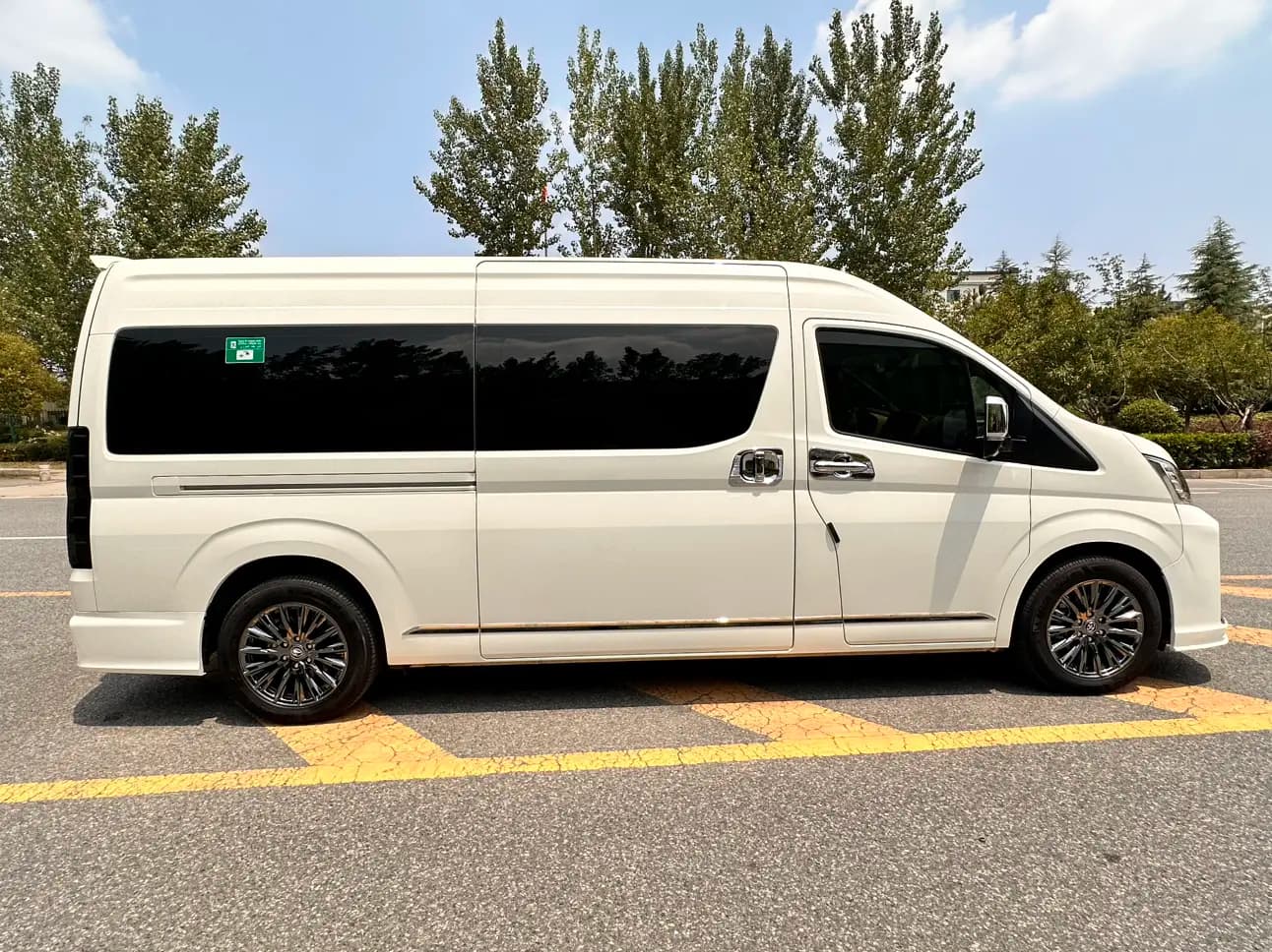Toyota HiAce 2025 г. 5043 км. — фото 7