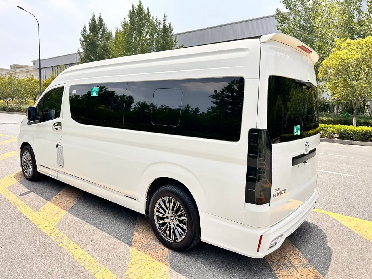 Toyota HiAce 2025 г. 5043 км. — фото 9