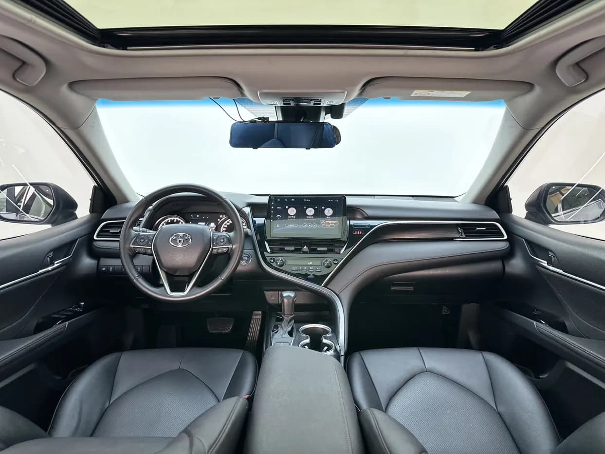 Toyota Camry 2022 г. 41000 км. — фото 16