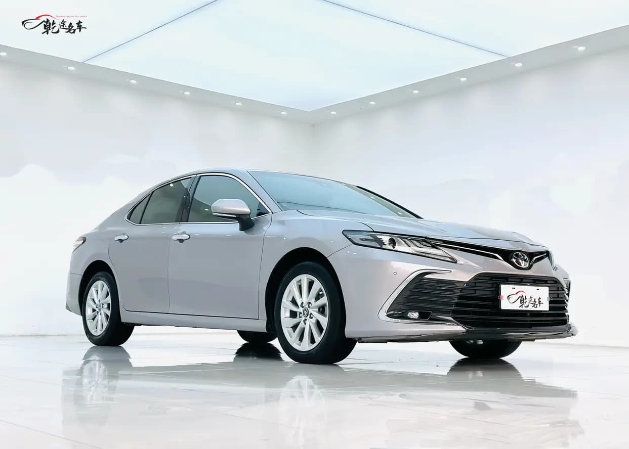 Toyota Camry 2022 г. 41000 км. — фото 3
