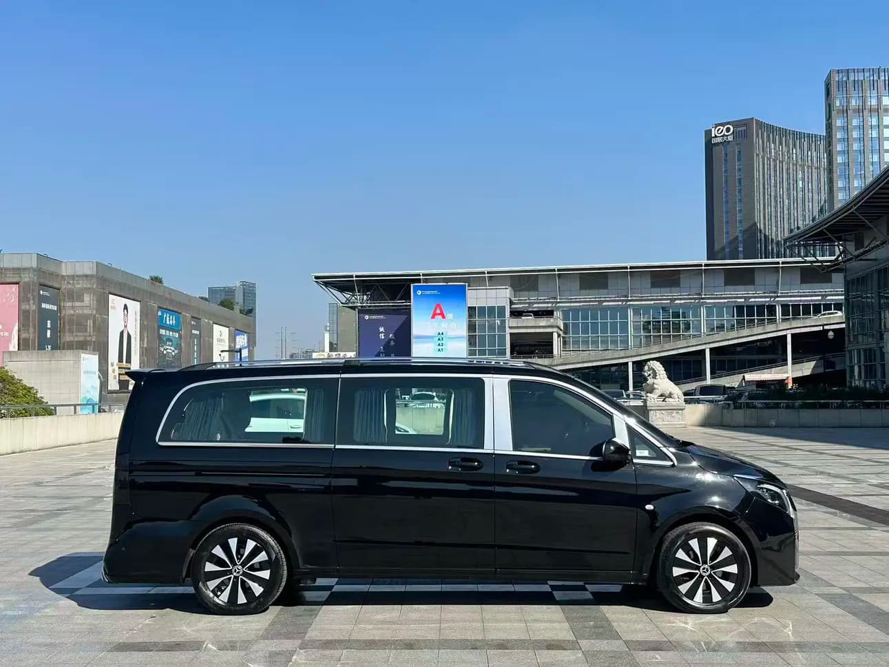 Mercedes-Benz Vito 2023 г. 78079 км. — фото 7