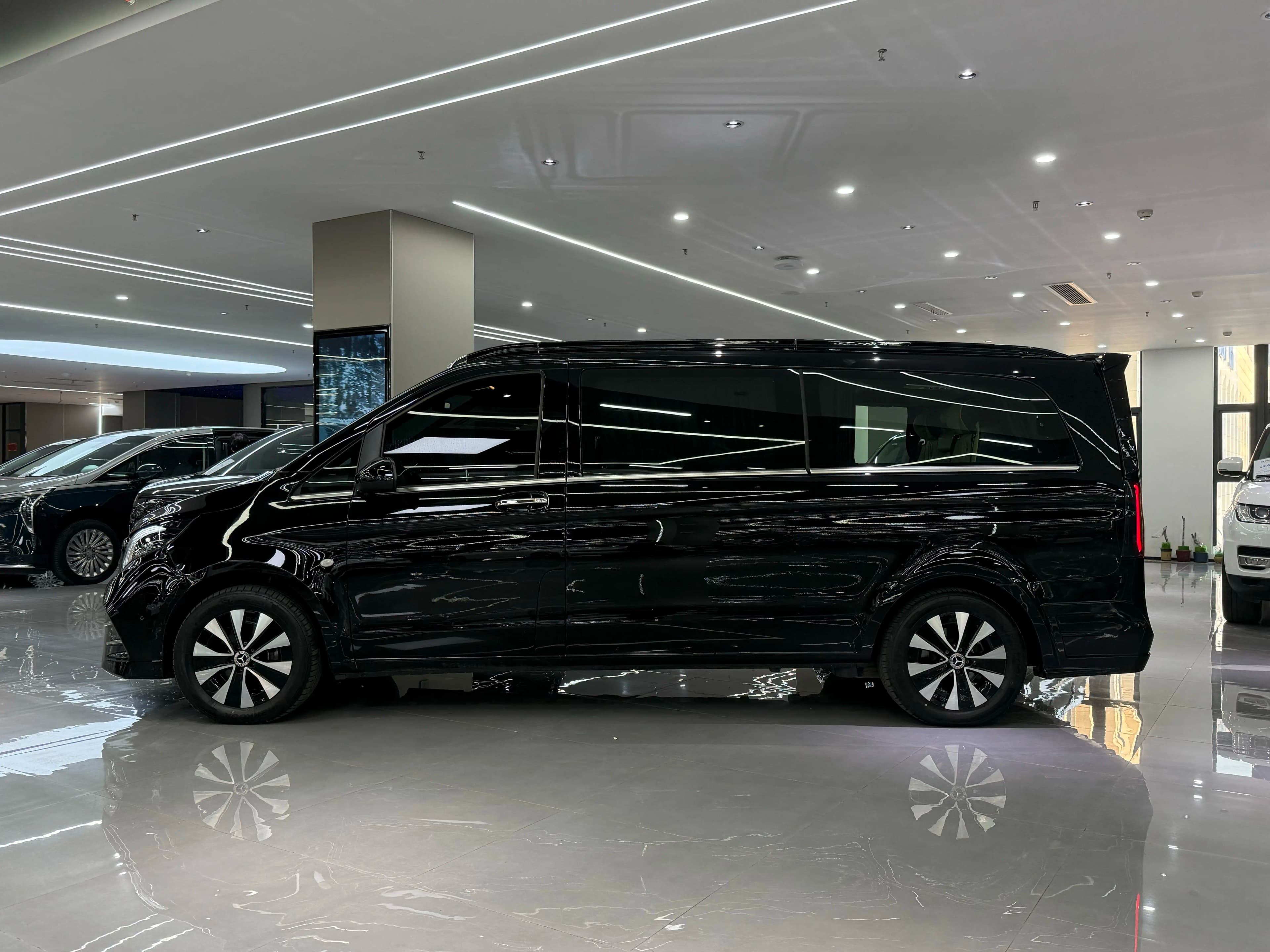 Mercedes-Benz Vito 2024 г. 20080 км. — фото 3