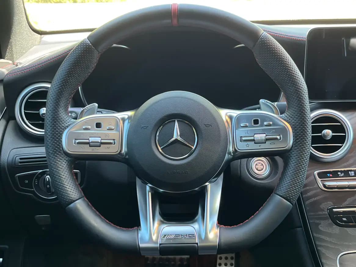 Mercedes-Benz GLC AMG 2023 г. 44084 км. — фото 17