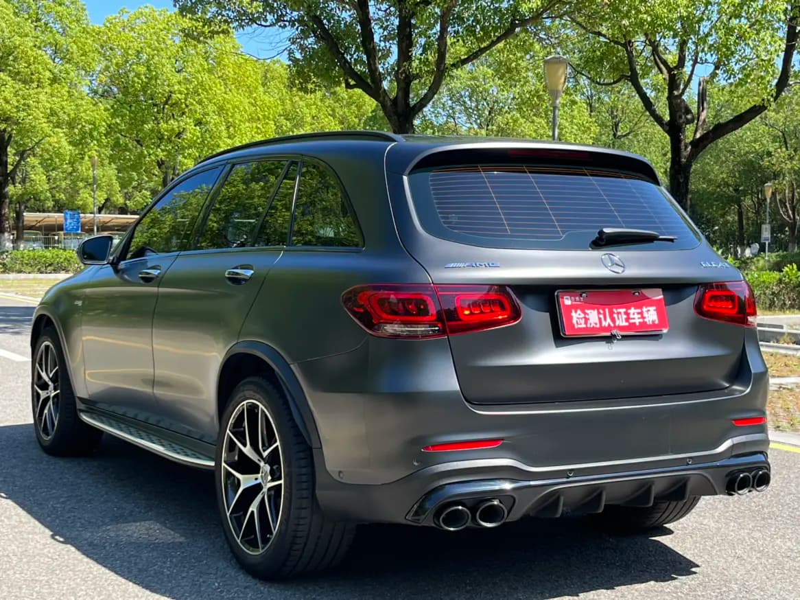Mercedes-Benz GLC AMG 2023 г. 44084 км. — фото 4