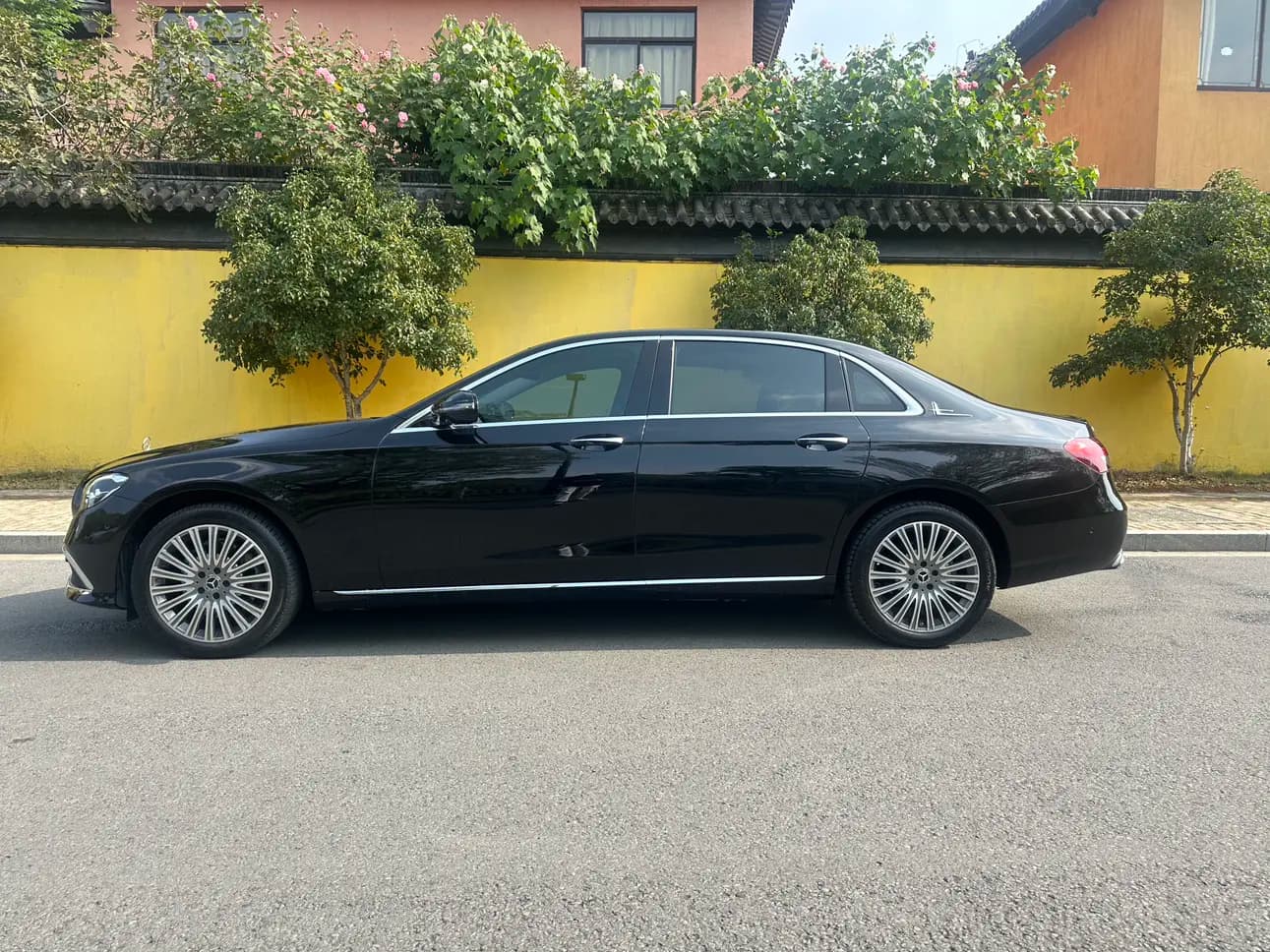 Mercedes-Benz E-Class 2021 г. 61010 км. — фото 4