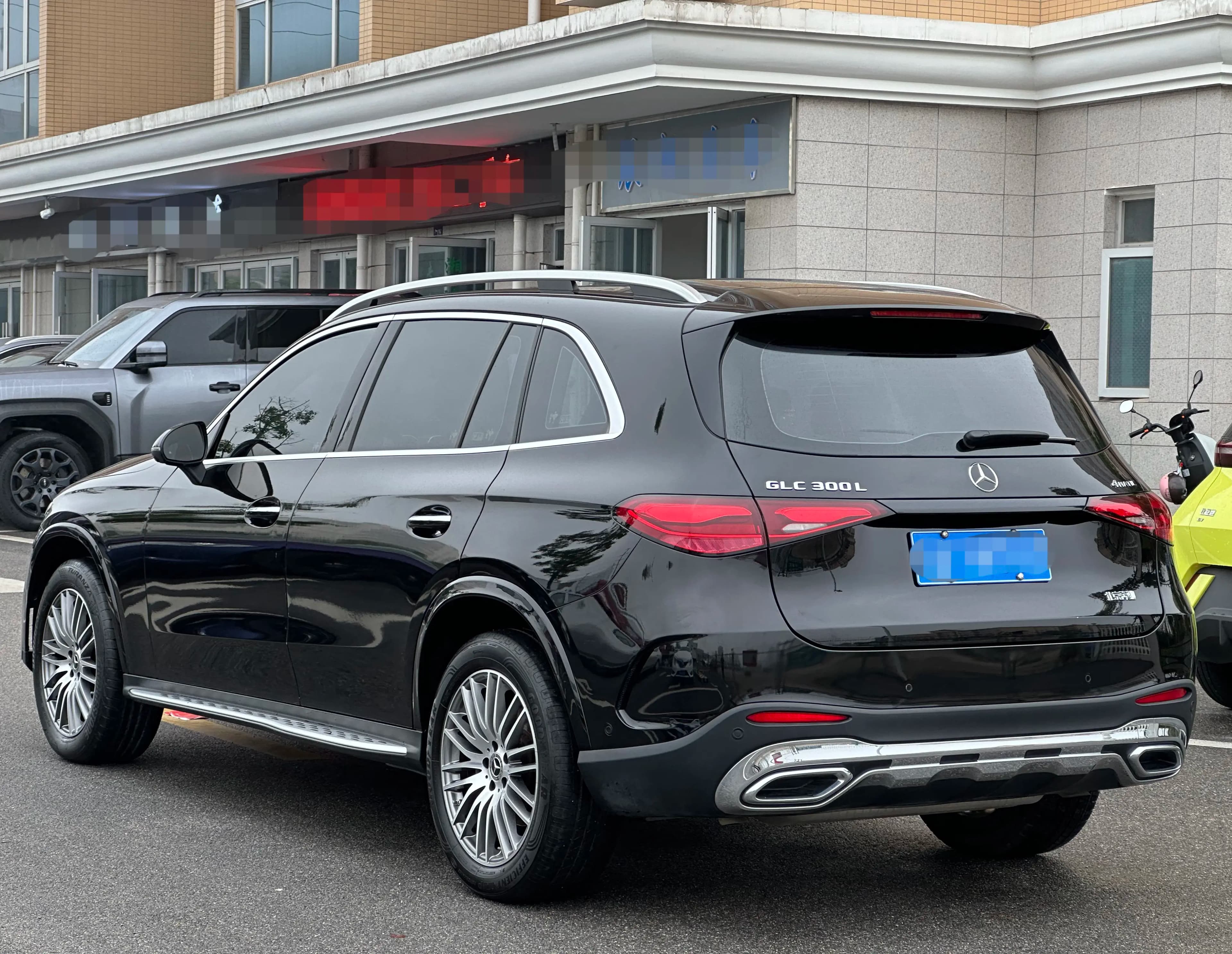 Mercedes-Benz GLC 2023 г. 60000 км. — фото 4