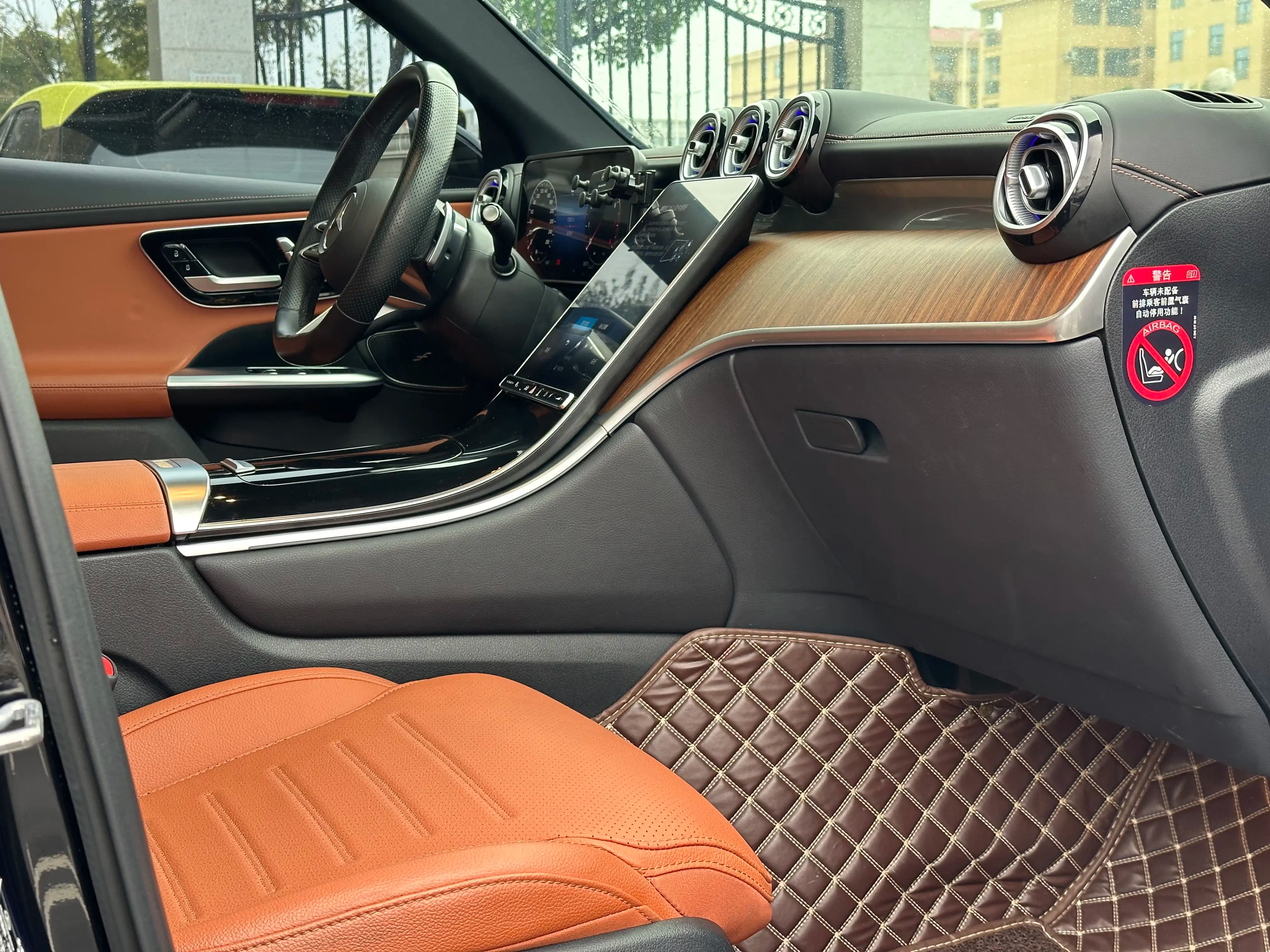 Mercedes-Benz GLC 2023 г. 60000 км. — фото 7