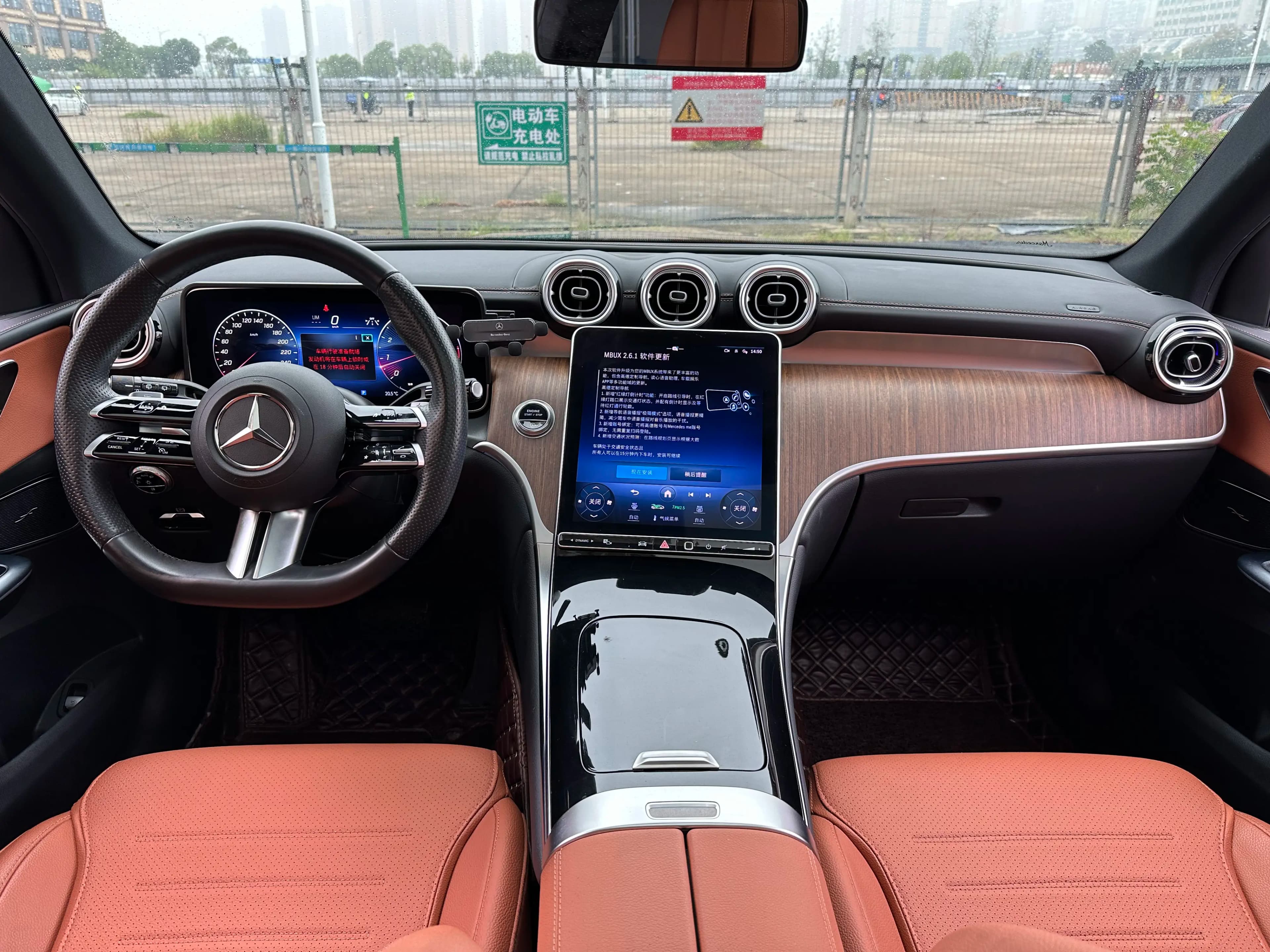 Mercedes-Benz GLC 2023 г. 60000 км. — фото 8