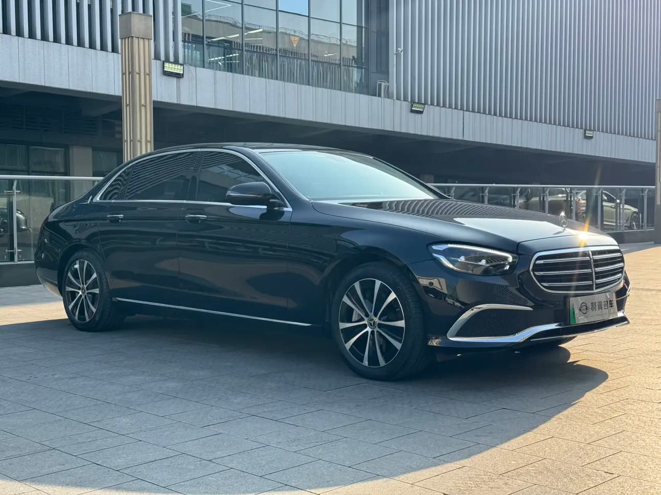 Mercedes-Benz E-Class PHEV 2023 г. 57136 км. — фото 3