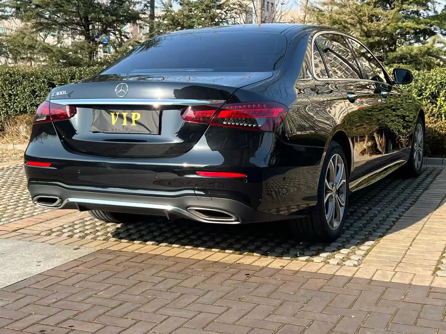 Mercedes-Benz E-Class 2022 г. 45018 км. — фото 4