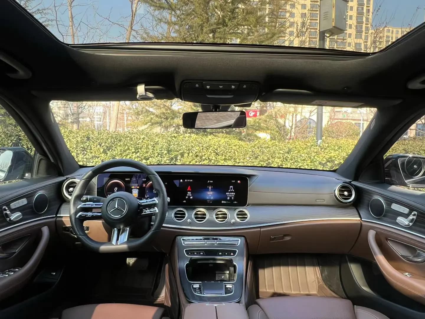 Mercedes-Benz E-Class 2022 г. 45018 км. — фото 5