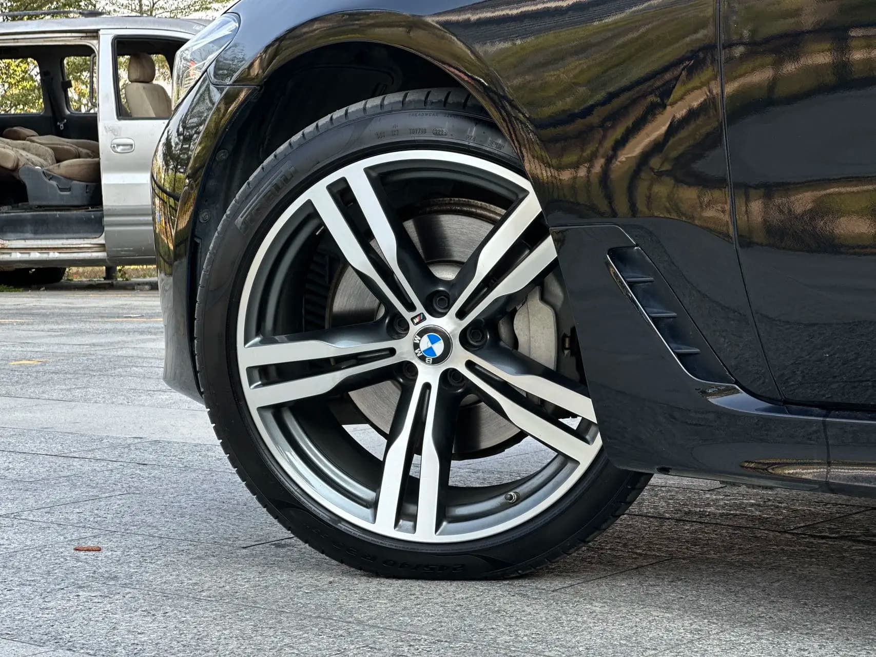 BMW 6 Series GT 2023 г. 27140 км. — фото 4