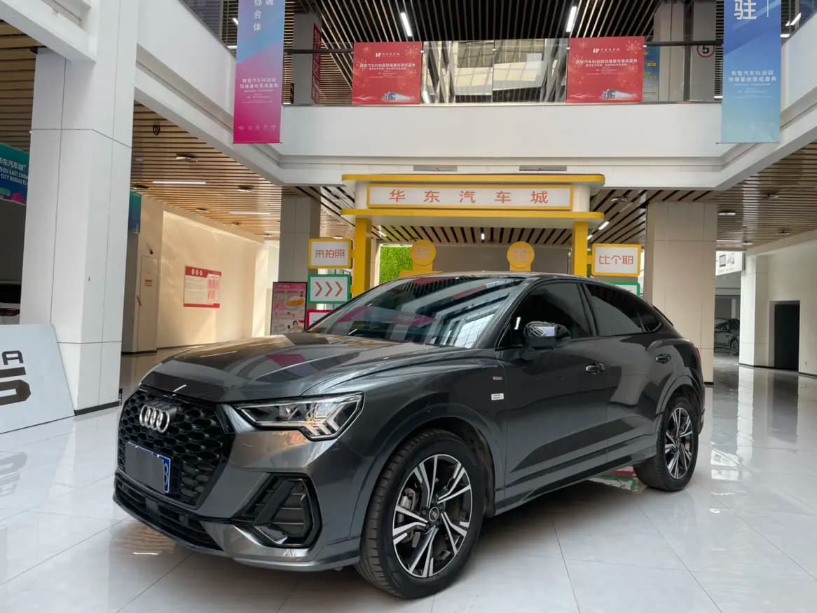 Audi Q3 Sportback 2022 г. 19006 км.