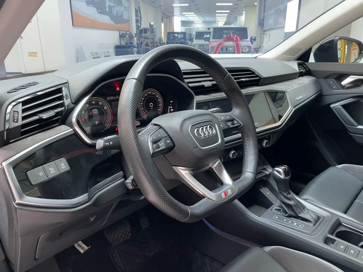 Audi Q3 Sportback 2022 г. 19006 км. — фото 14