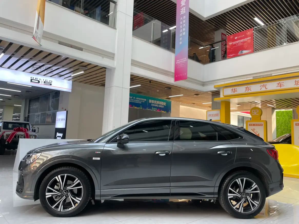 Audi Q3 Sportback 2022 г. 19006 км. — фото 3
