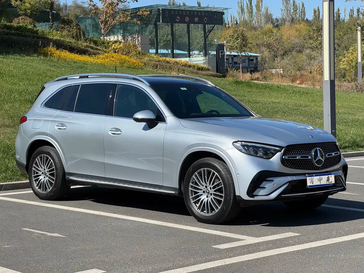 Mercedes-Benz GLC 2023 г. 34000 км. — фото 3