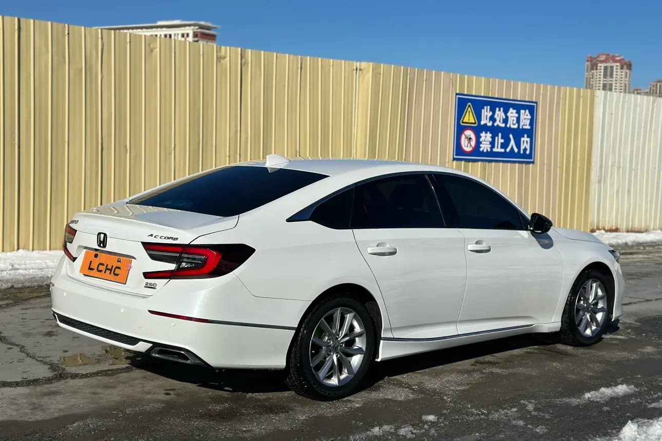 Honda Accord 2022 г. 60000 км. — фото 6
