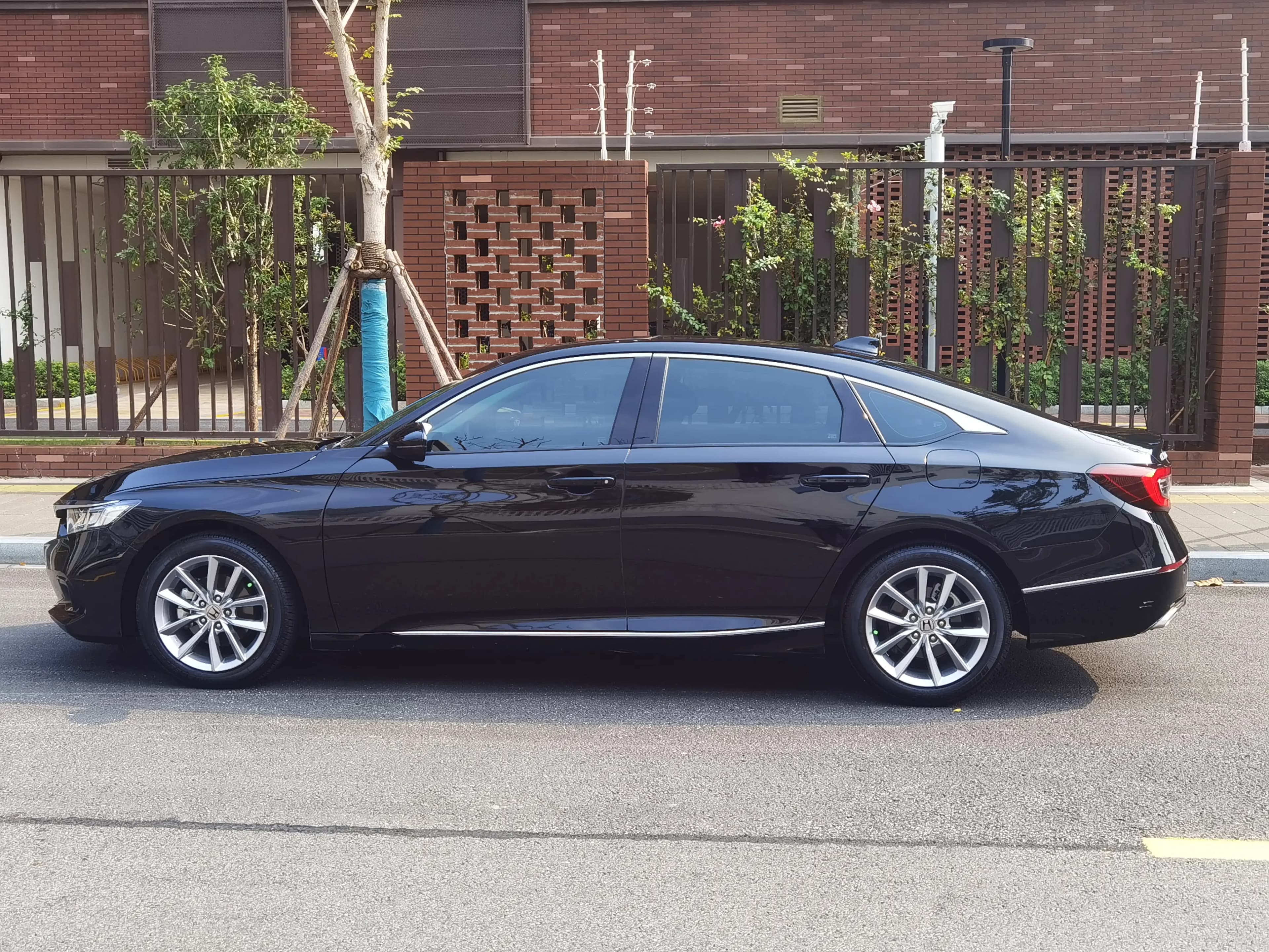Honda Accord 2021 г. 91000 км. — фото 4