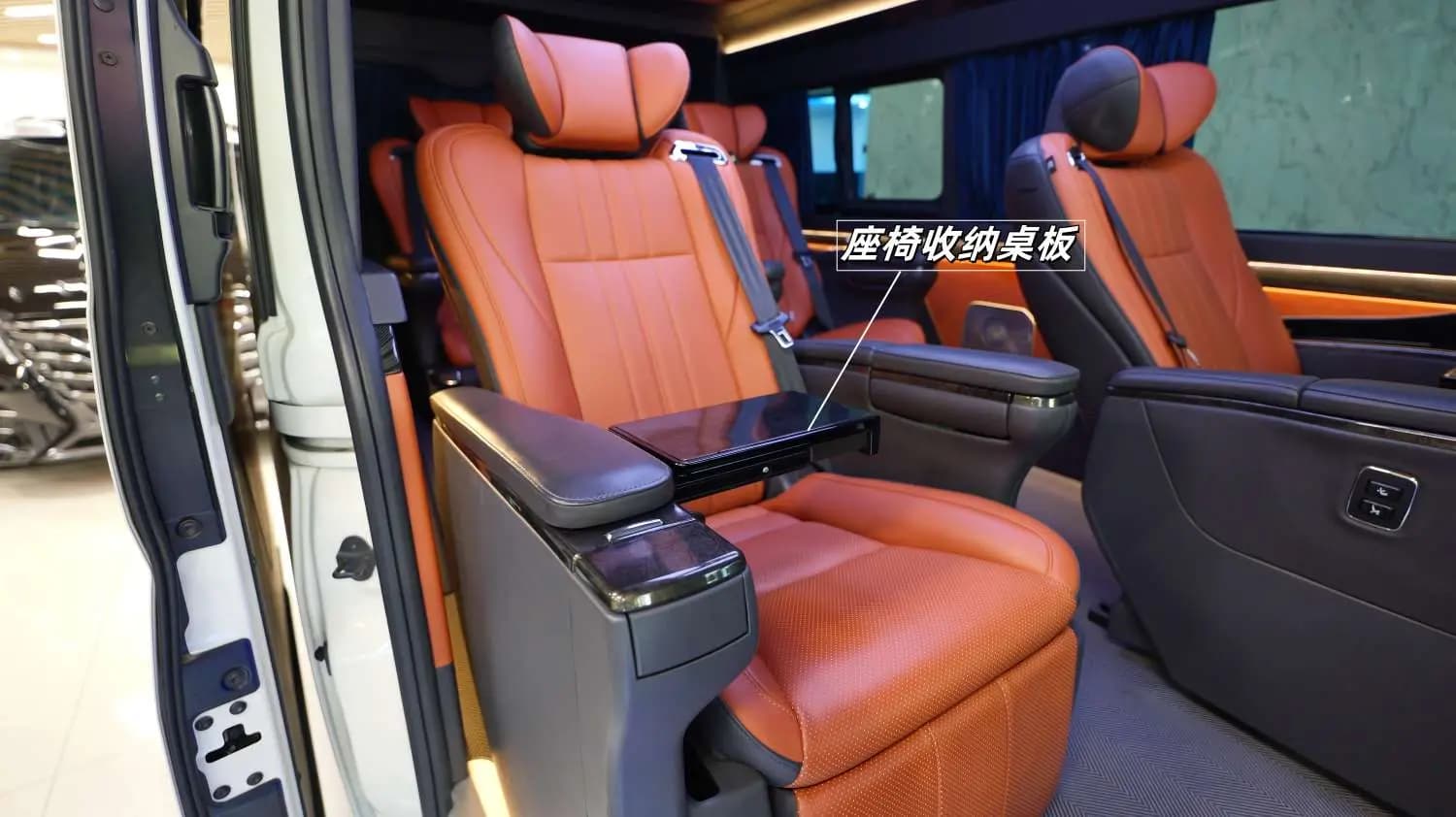 Toyota HiAce 2023 г. 2036 км. — фото 18