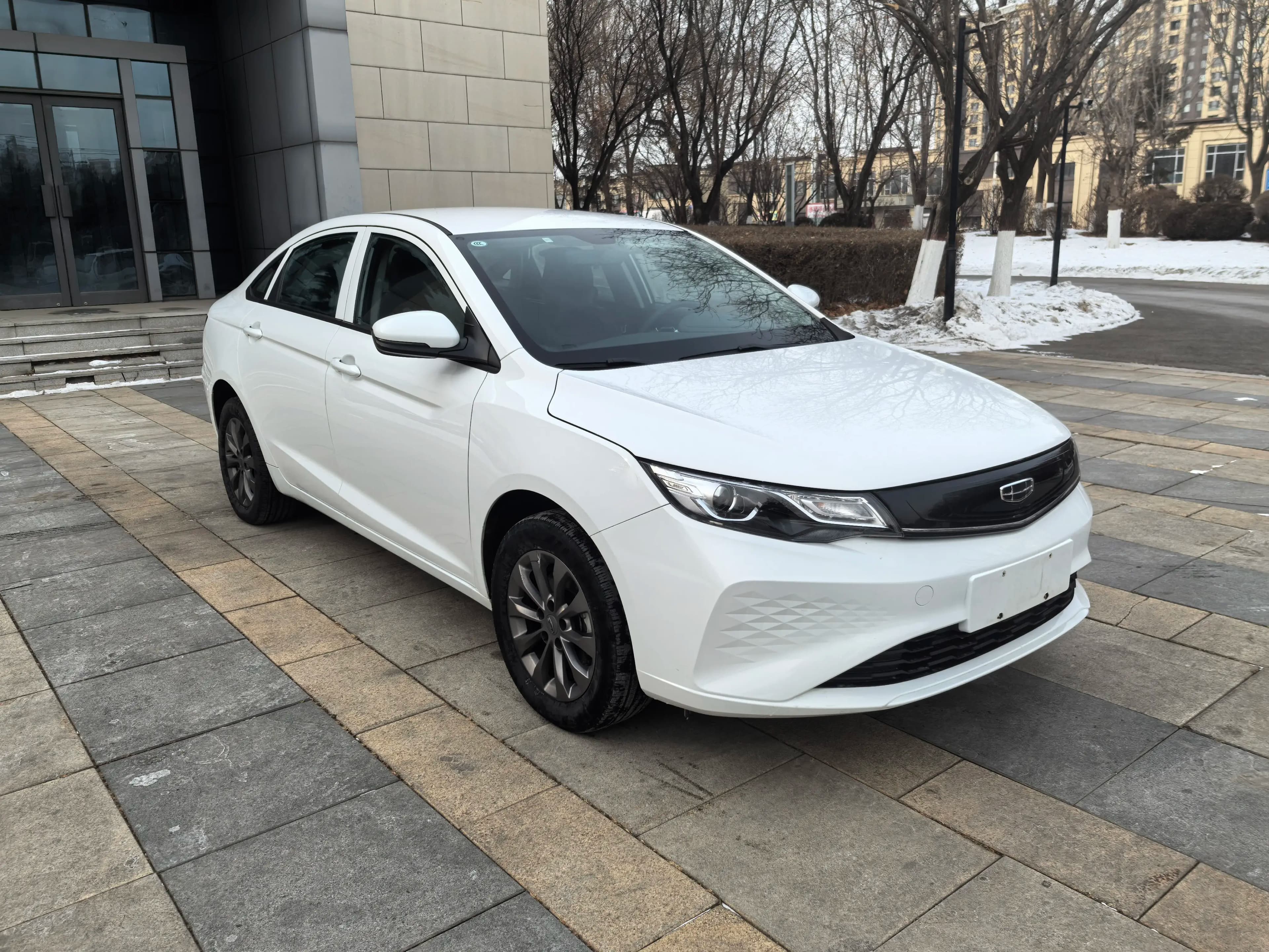 Geely Emgrand EV 2022 г. 104717 км. — фото 3