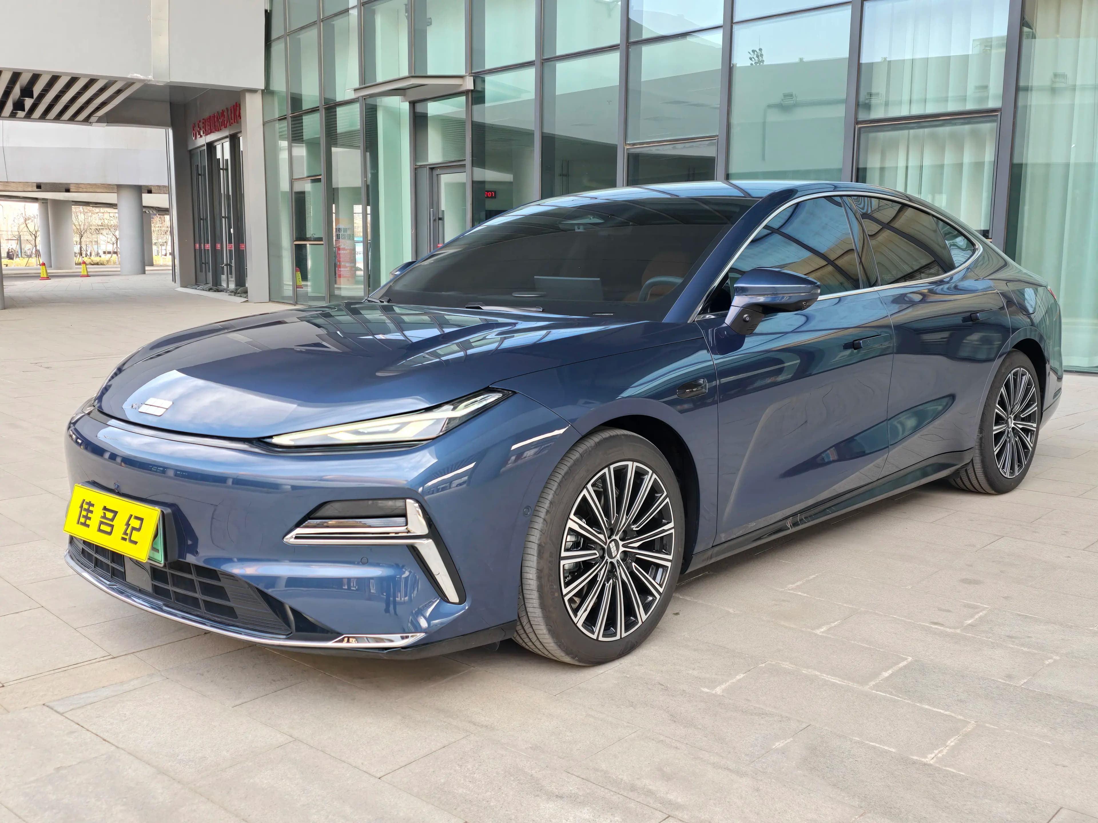 Geely Galaxy Star 8 PHEV 2025 г. 3007 км.