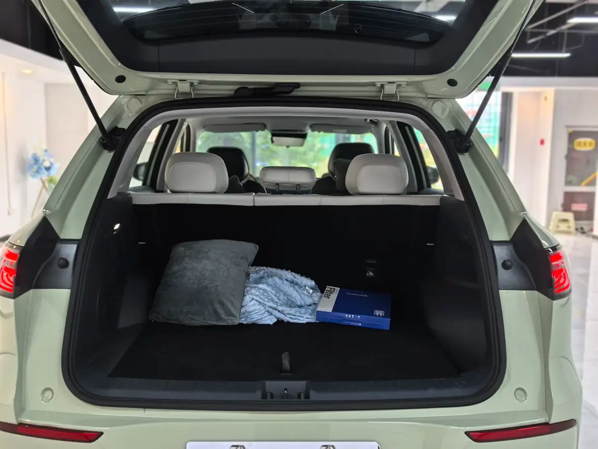 Geely Galaxy E5 2025 г. 9400 км. — фото 19