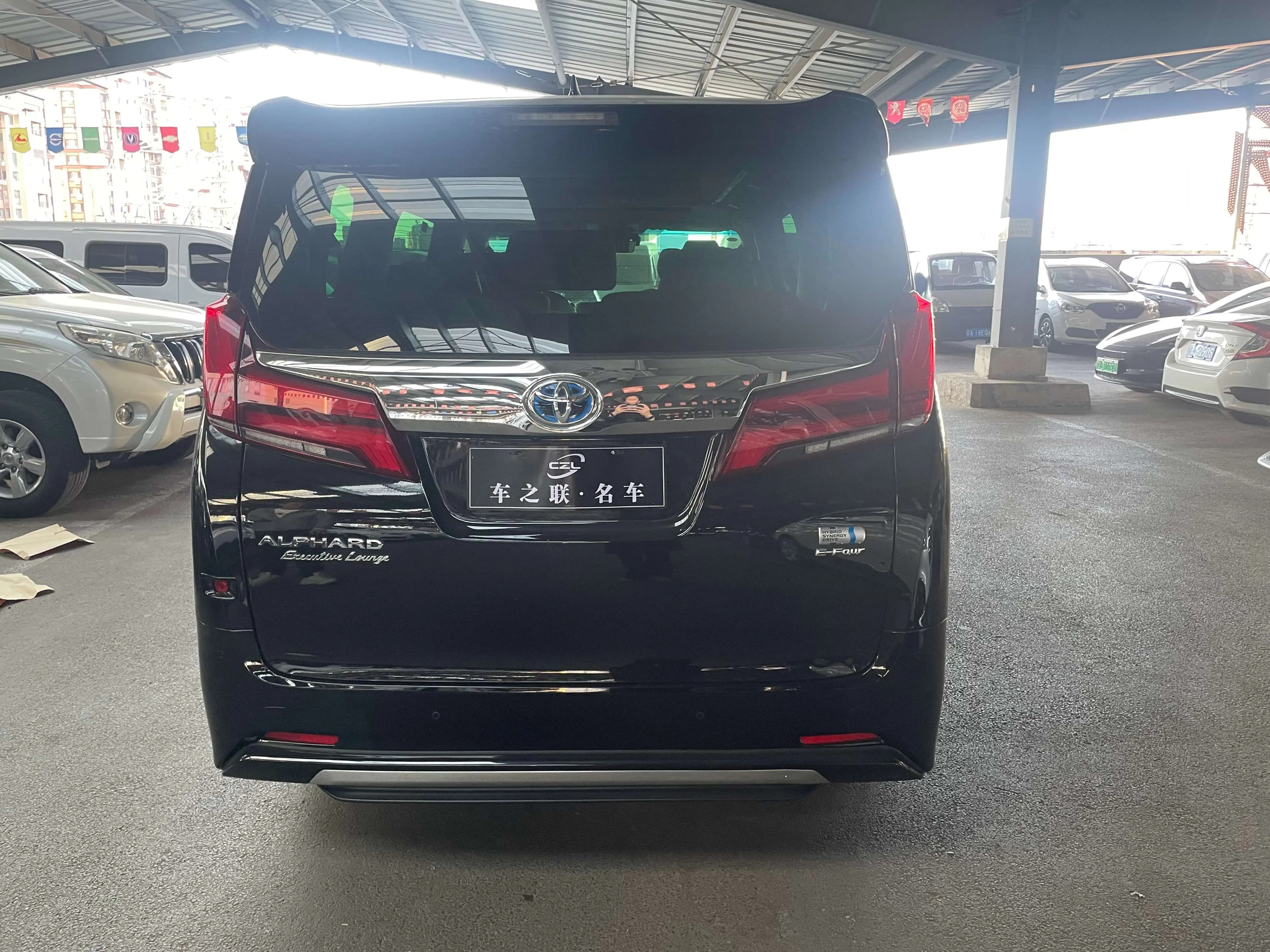 Toyota Alphard 2022 г. 68006 км. — фото 5