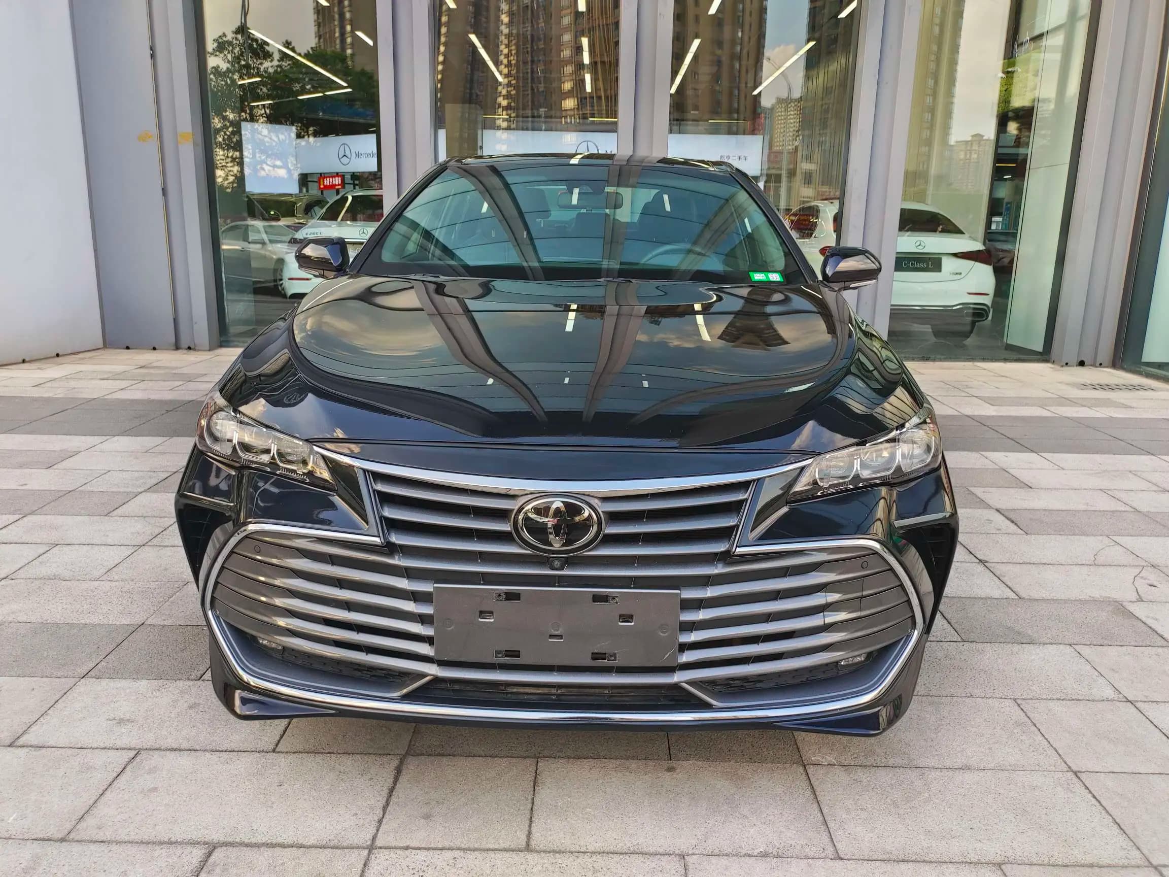 Toyota Avalon 2021 г. 46126 км. — фото 2