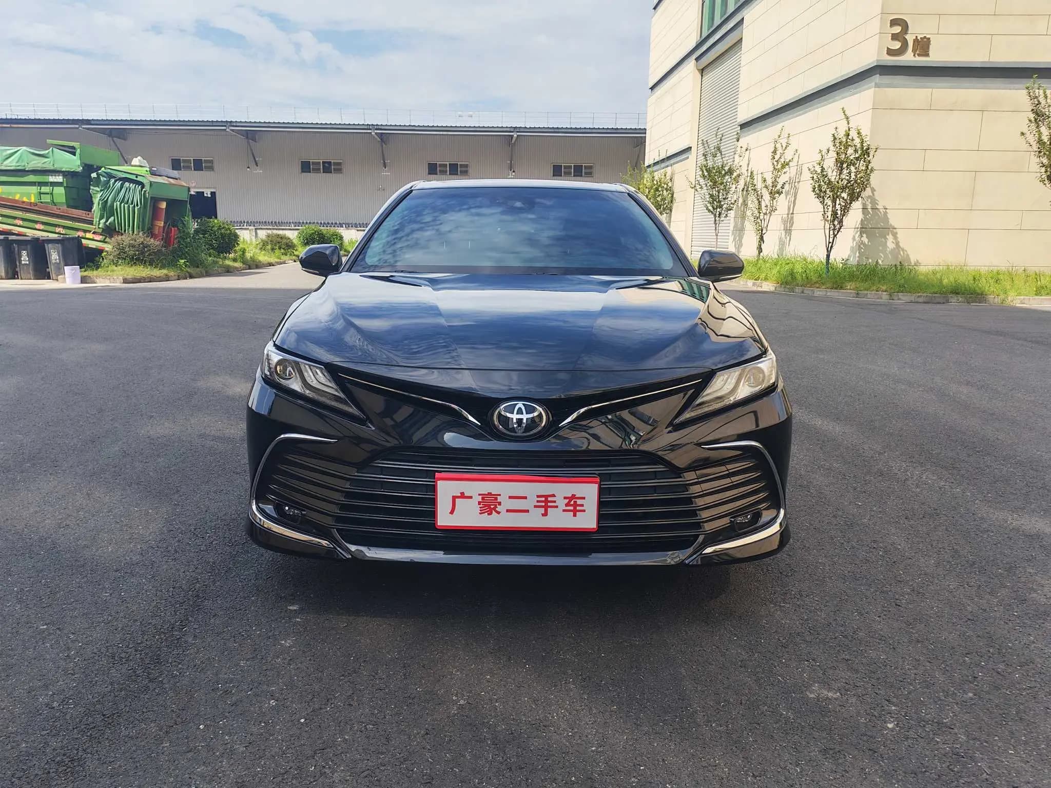 Toyota Camry 2022 г. 69000 км. — фото 2