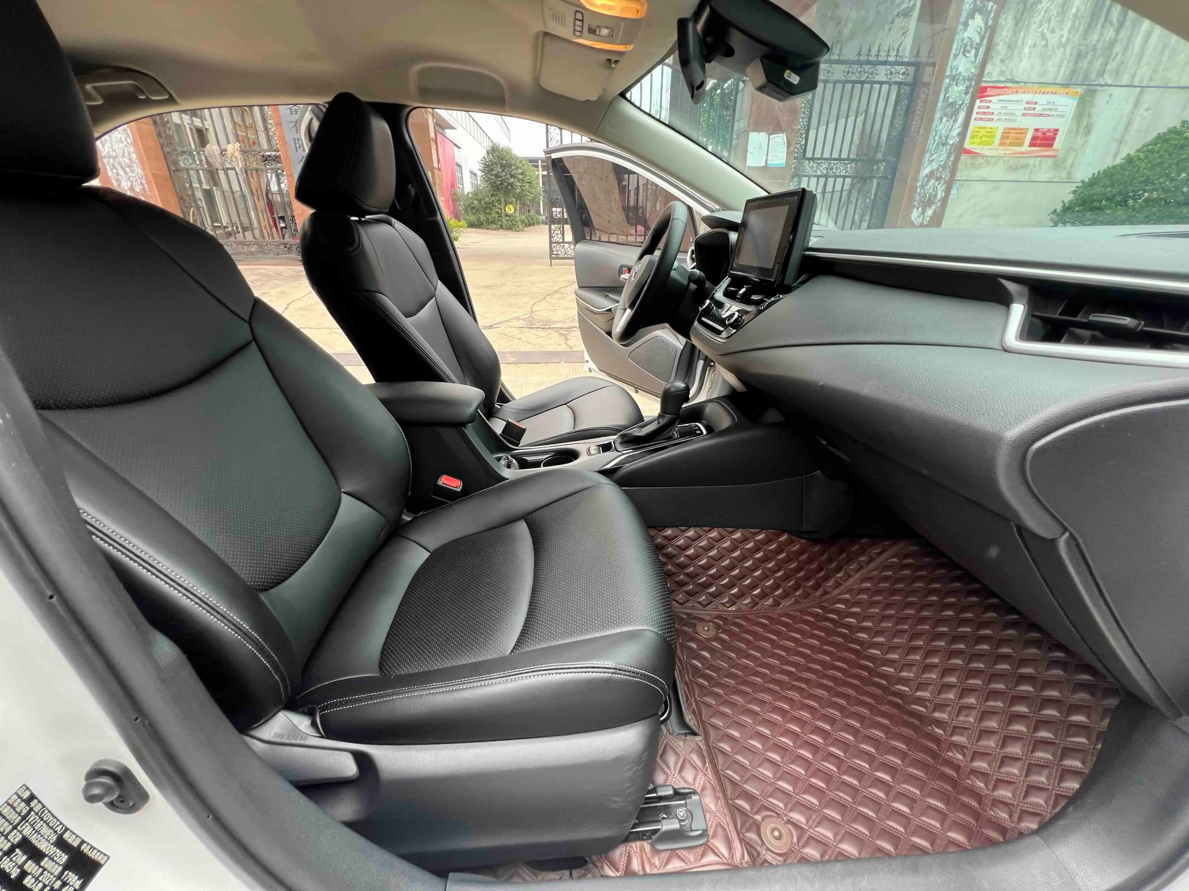 Toyota Corolla 2021 г. 85000 км. — фото 11