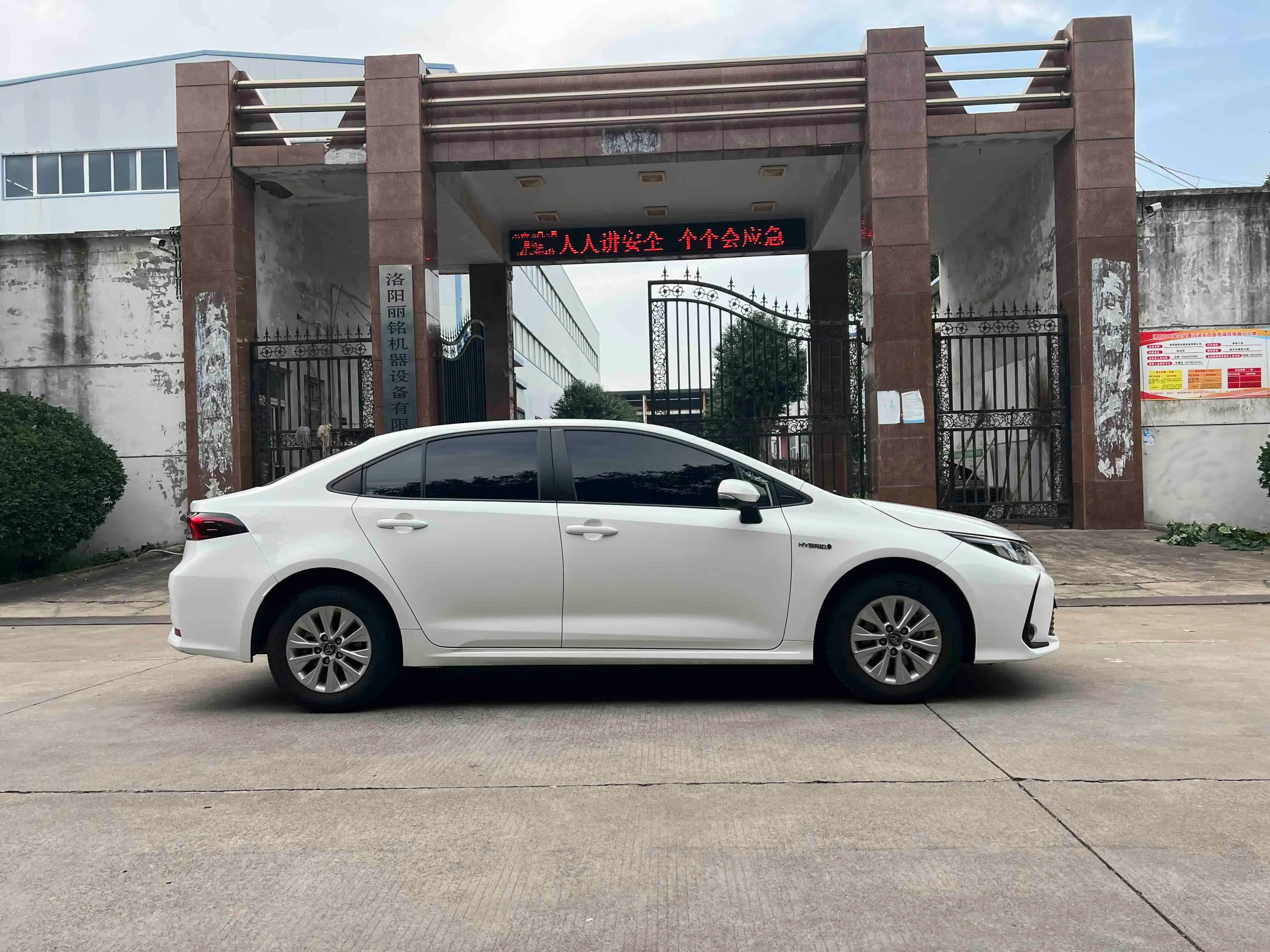 Toyota Corolla 2021 г. 85000 км. — фото 8