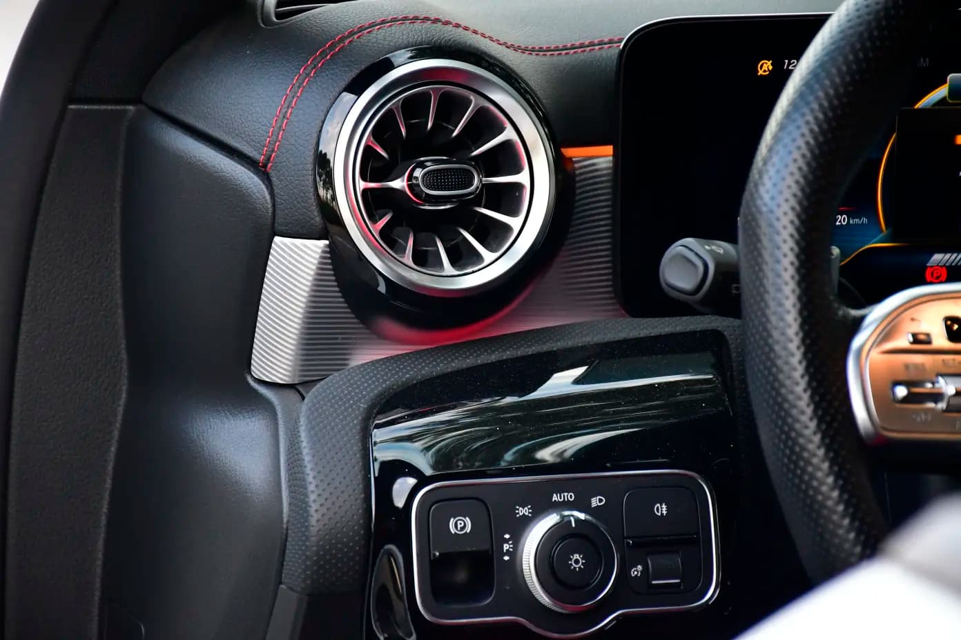 Mercedes-Benz A-Class AMG 2022 г. 36145 км. — фото 14