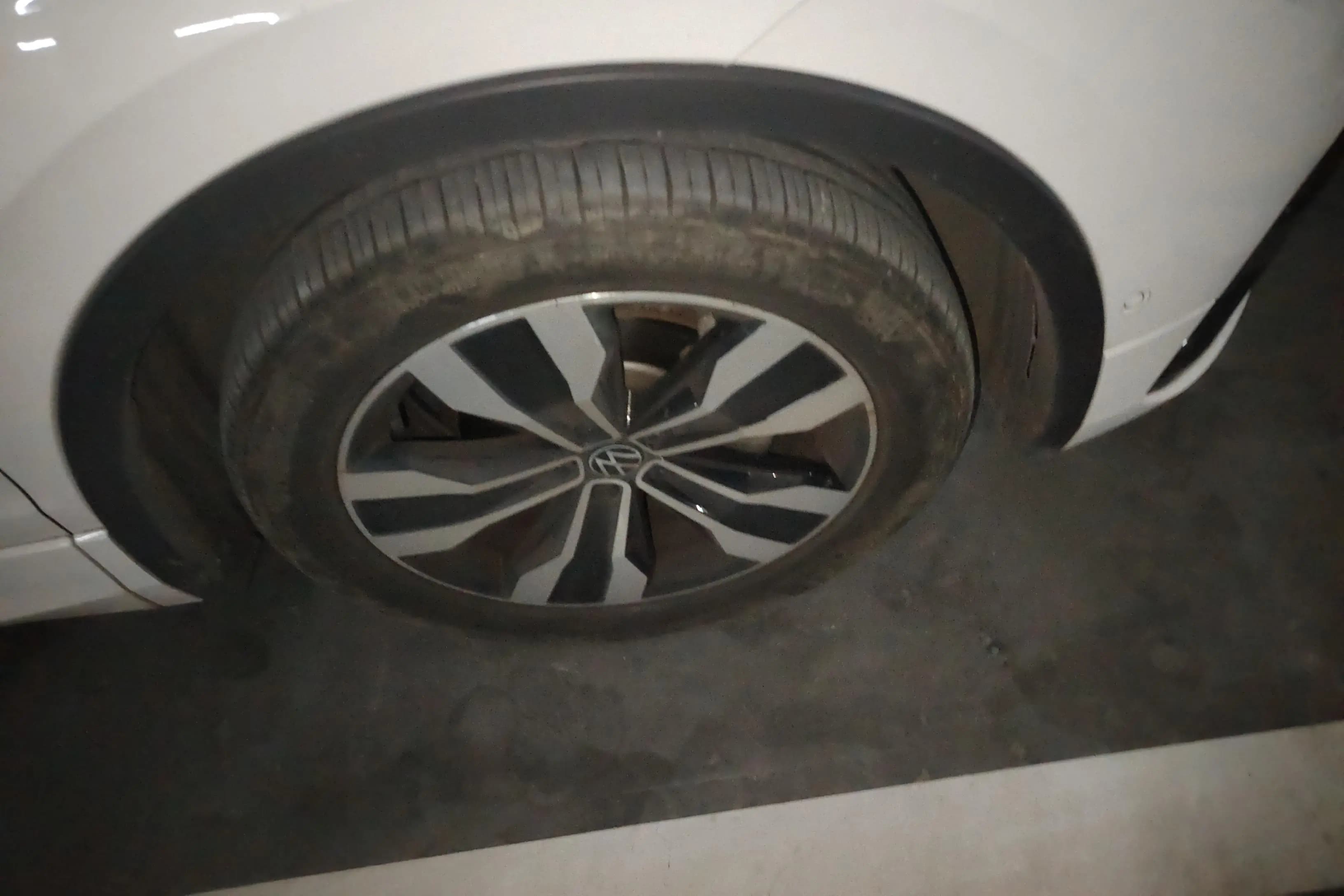 Volkswagen Tiguan L 2022 г. 44260 км. — фото 8