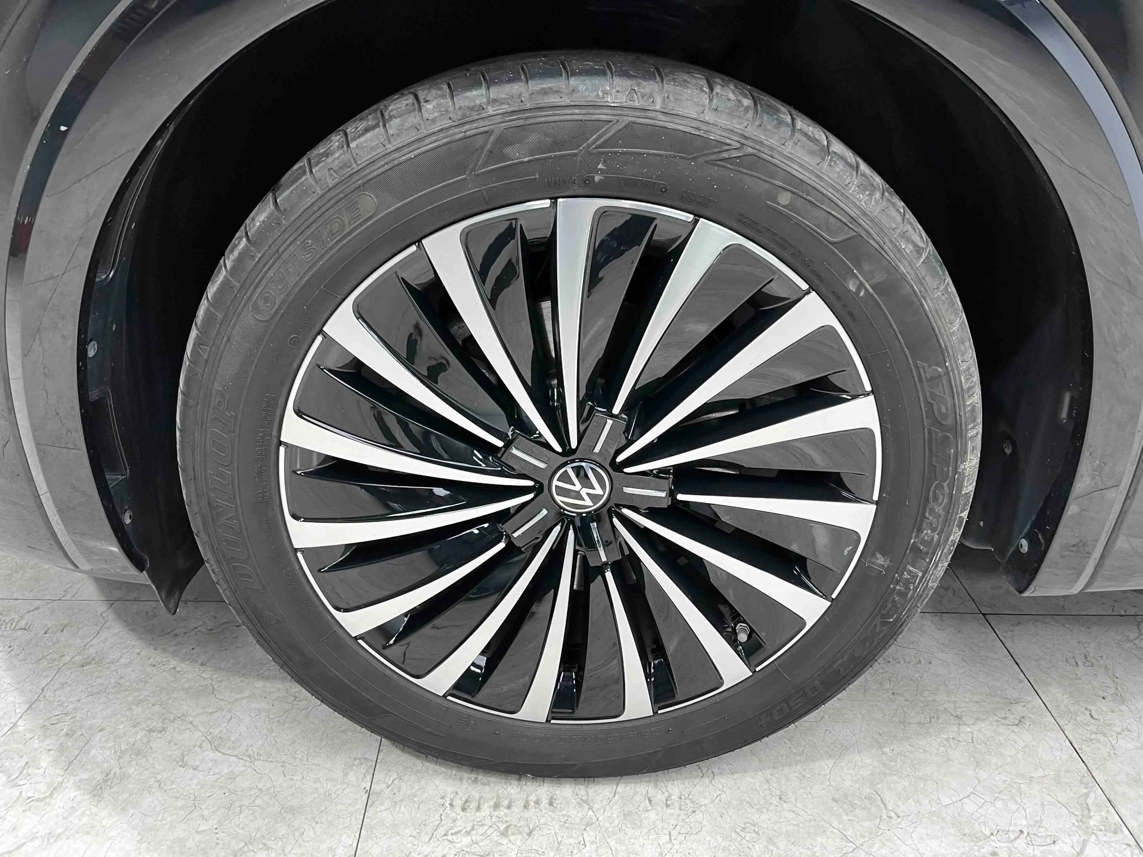 Volkswagen Weiran 2023 г. 12320 км. — фото 17