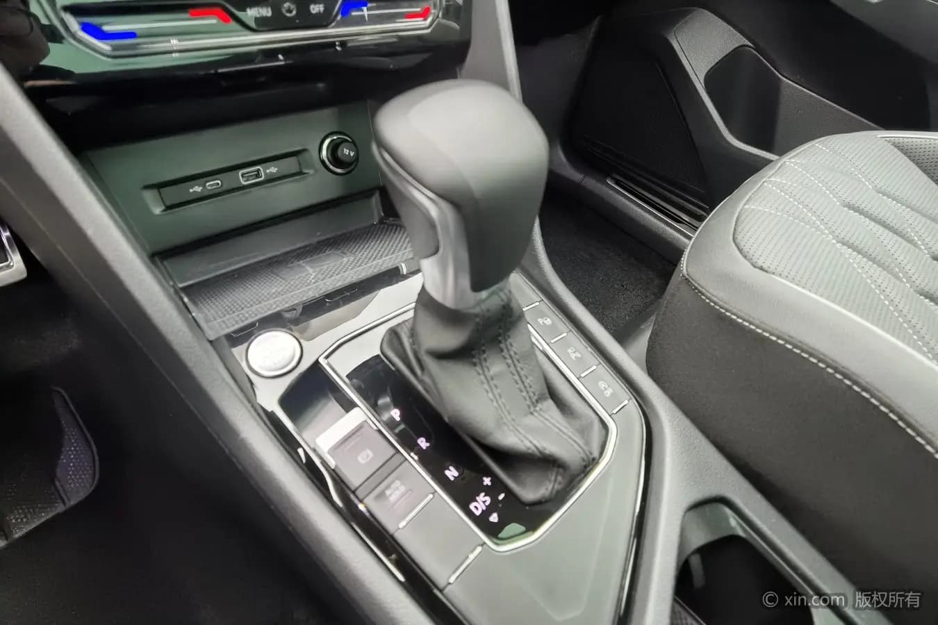 Volkswagen Tiguan L 2022 г. 53761 км. — фото 14