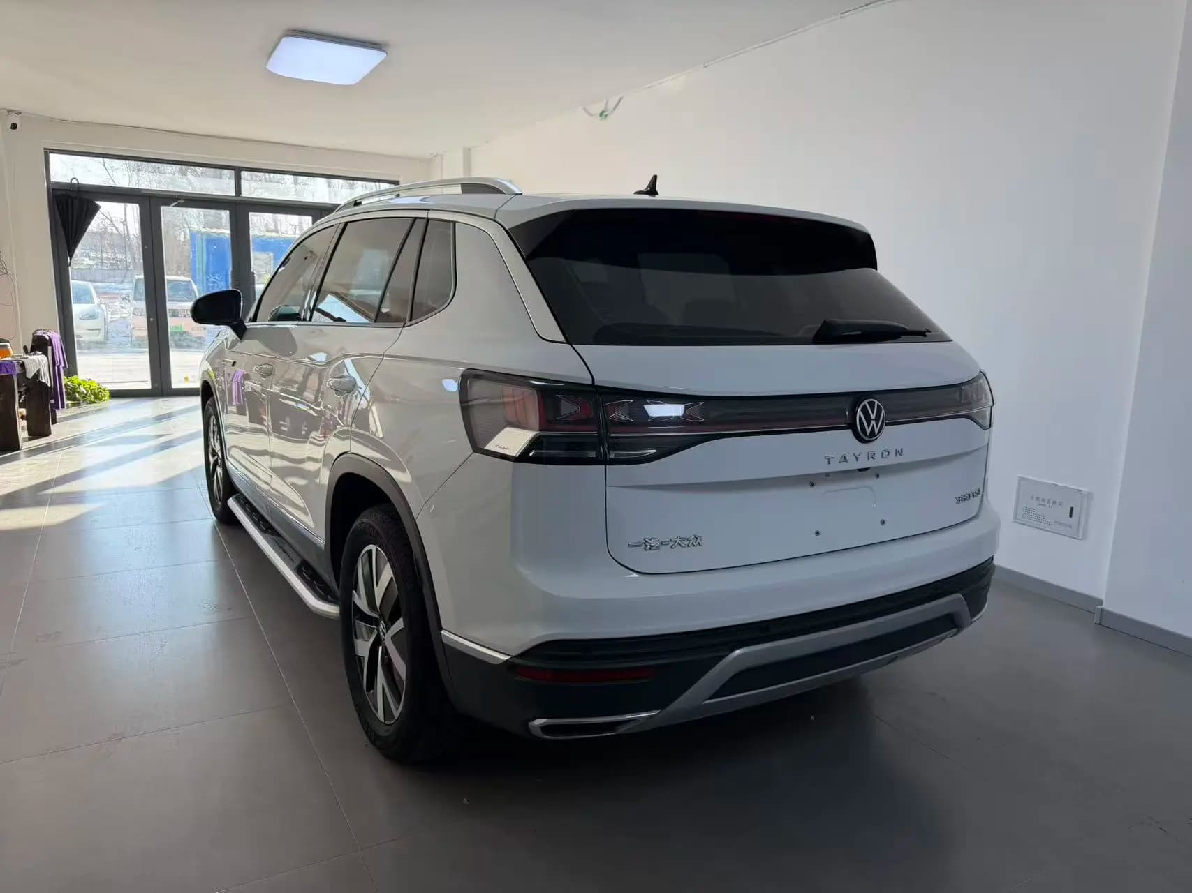 Volkswagen Tayron 2023 г. 34039 км. — фото 4
