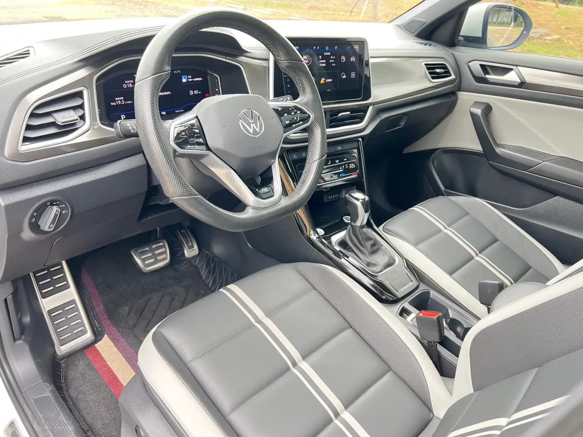 Volkswagen T-Roc 2023 г. 46113 км. — фото 16