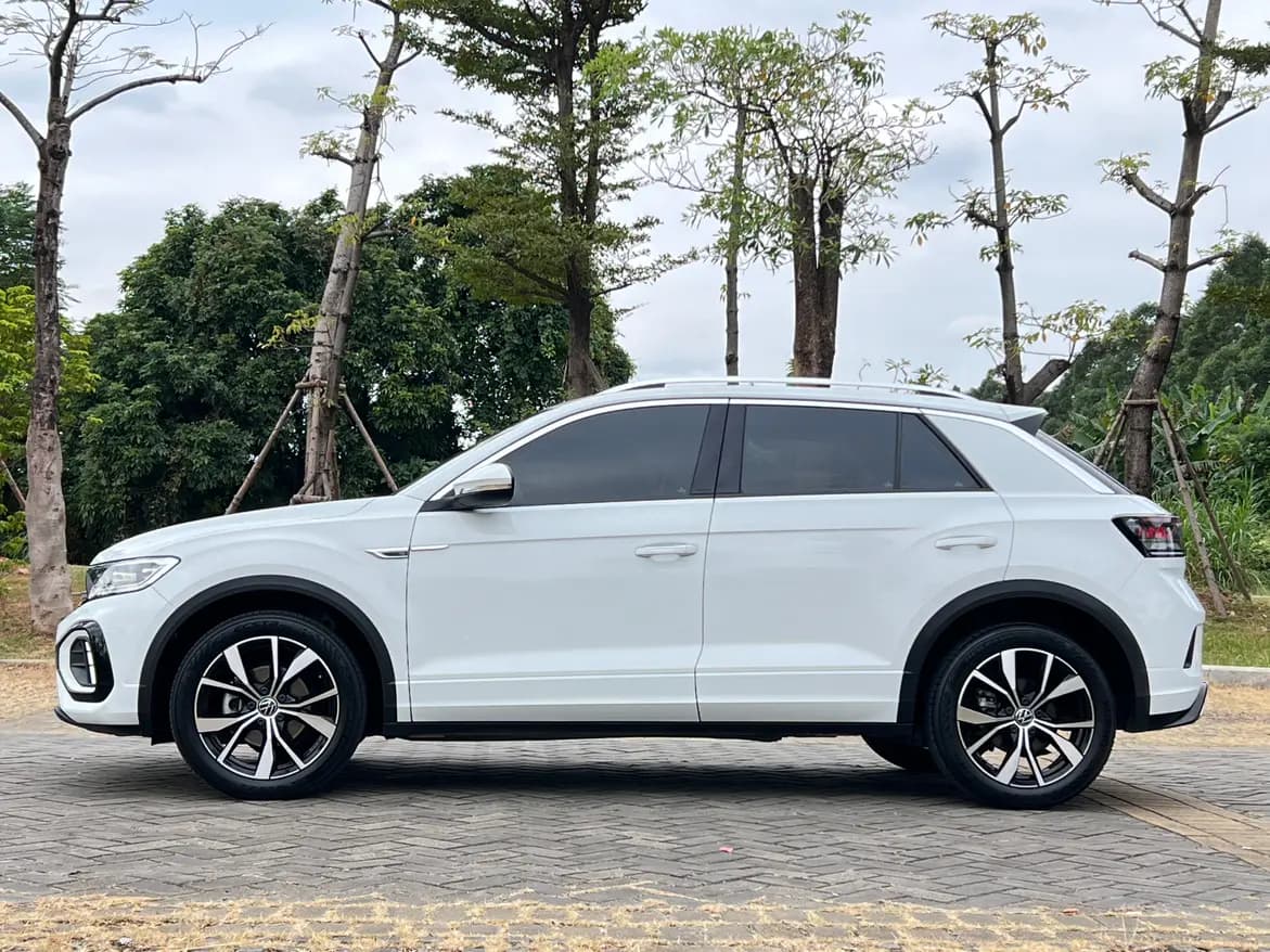 Volkswagen T-Roc 2023 г. 46113 км. — фото 4