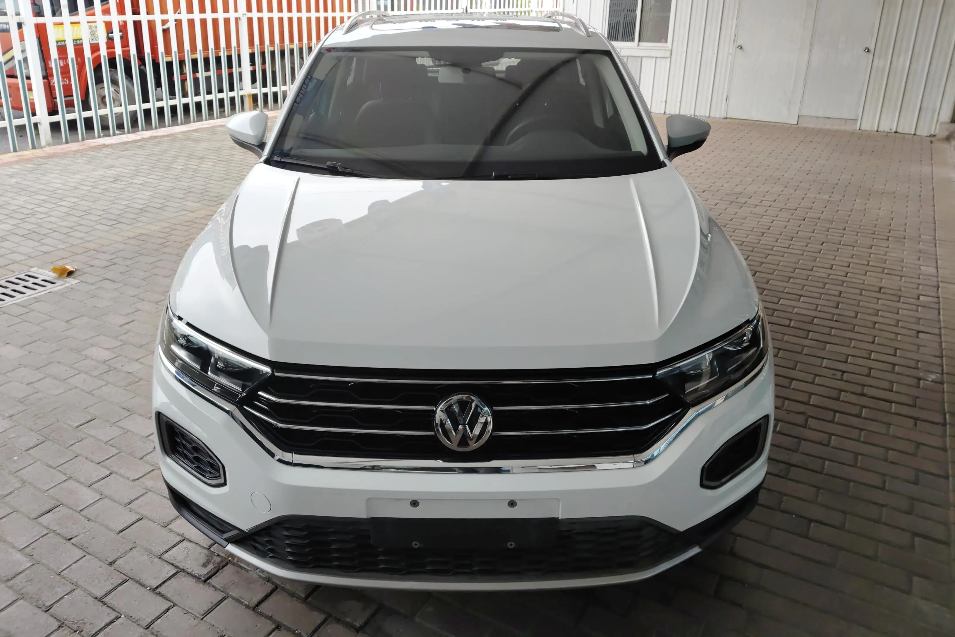 Volkswagen T-Roc 2021 г. 38912 км. — фото 2