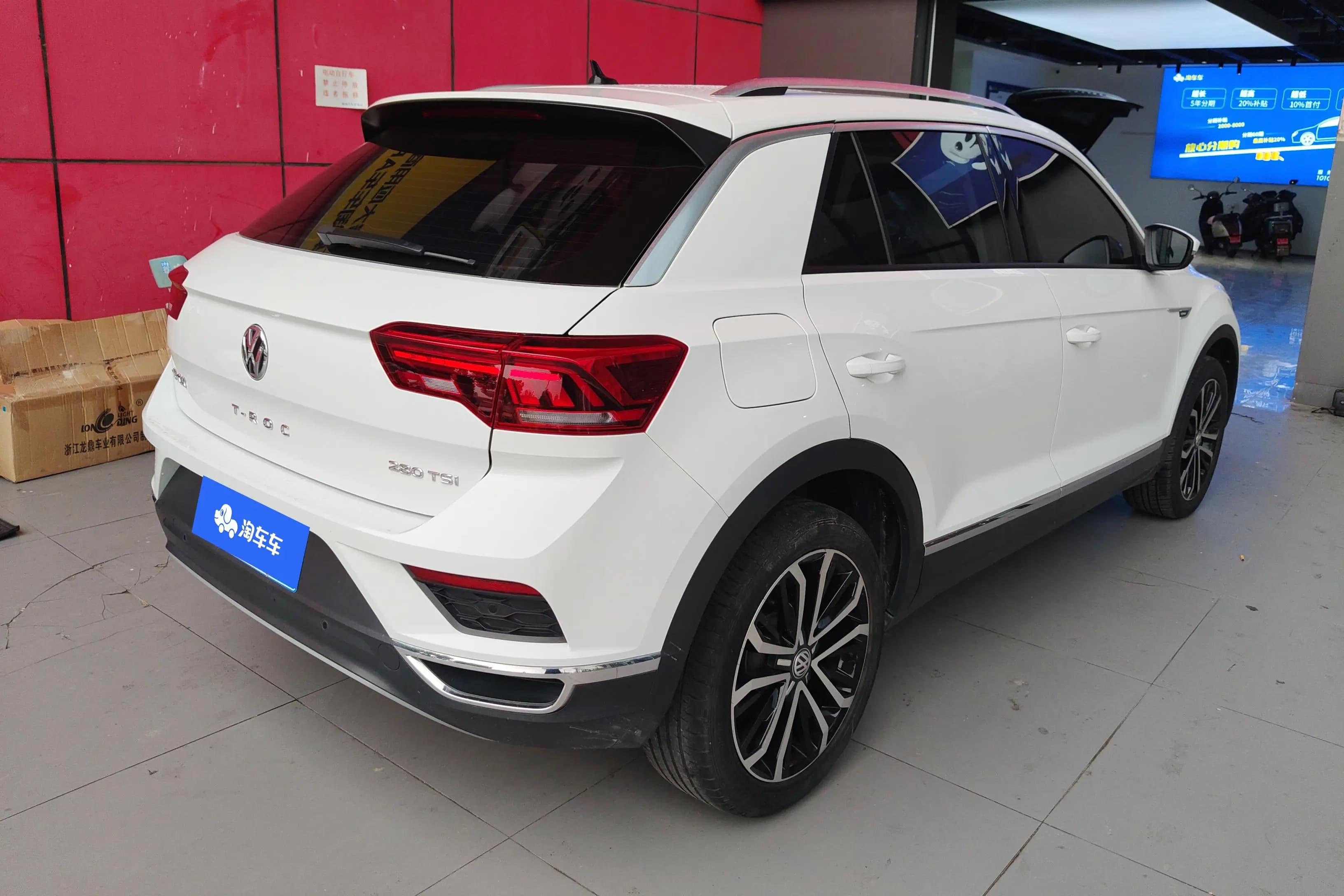 Volkswagen T-Roc 2021 г. 38912 км. — фото 3