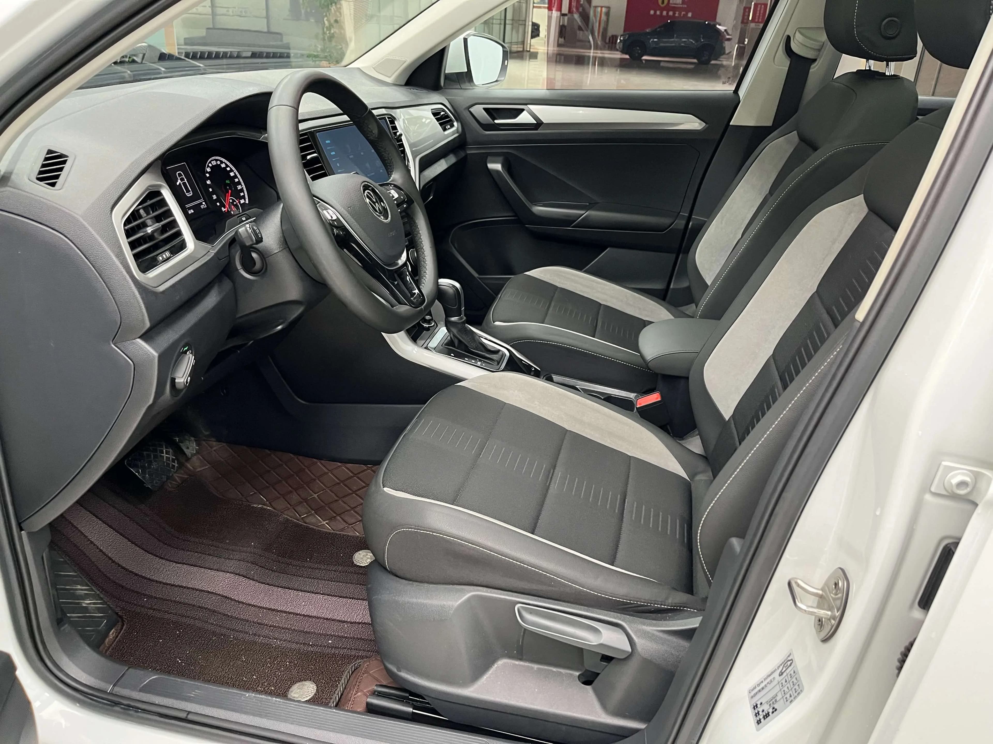 Volkswagen T-Roc 2022 г. 17111 км. — фото 19