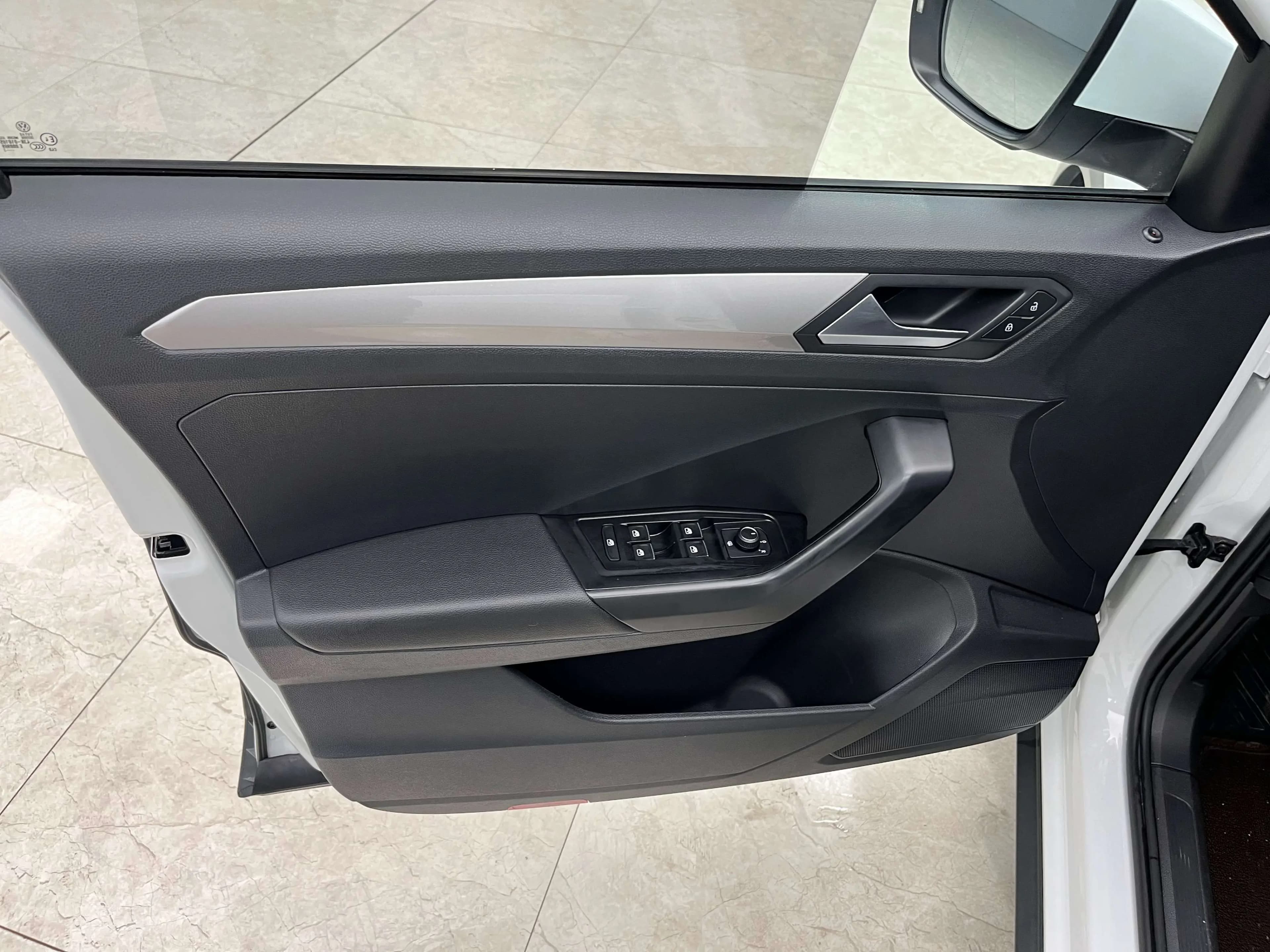 Volkswagen T-Roc 2022 г. 17111 км. — фото 22